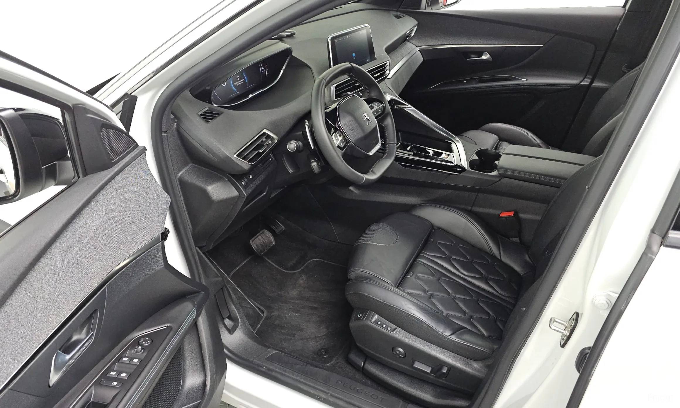 Peugeot 3008 2nd generation превью 10