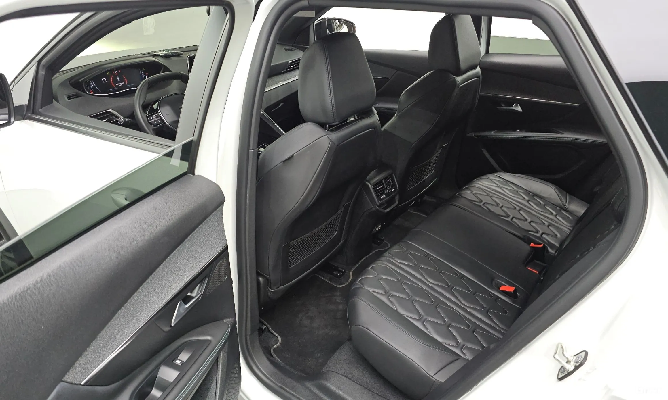 Peugeot 3008 2nd generation превью 12