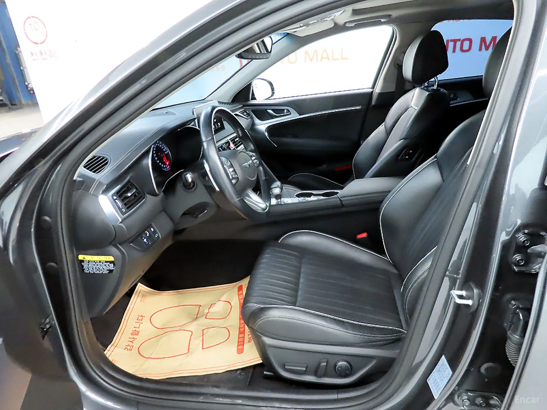 Genesis G70 превью 10
