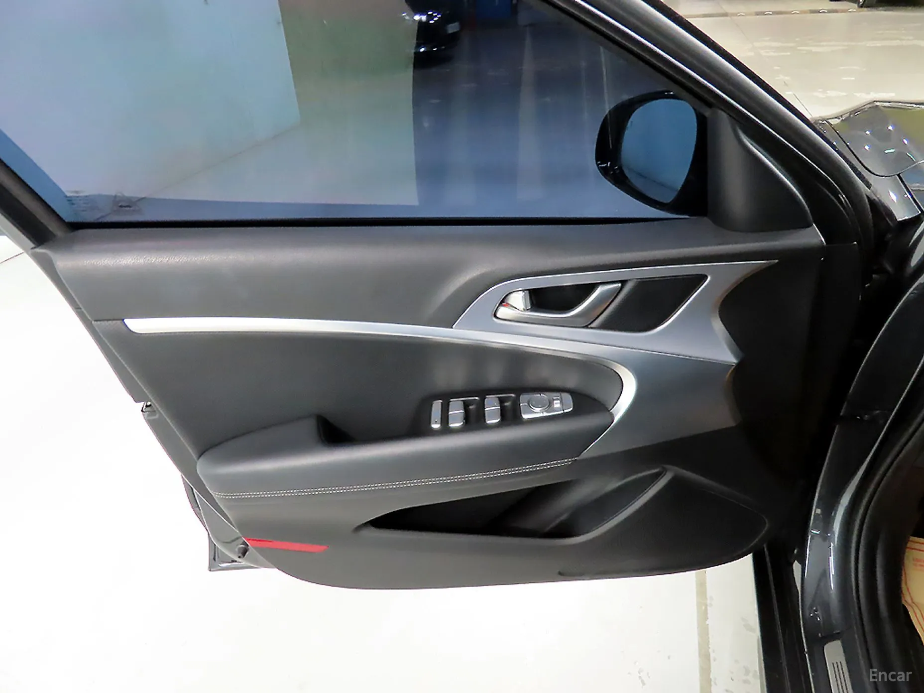 Genesis G70 превью 13