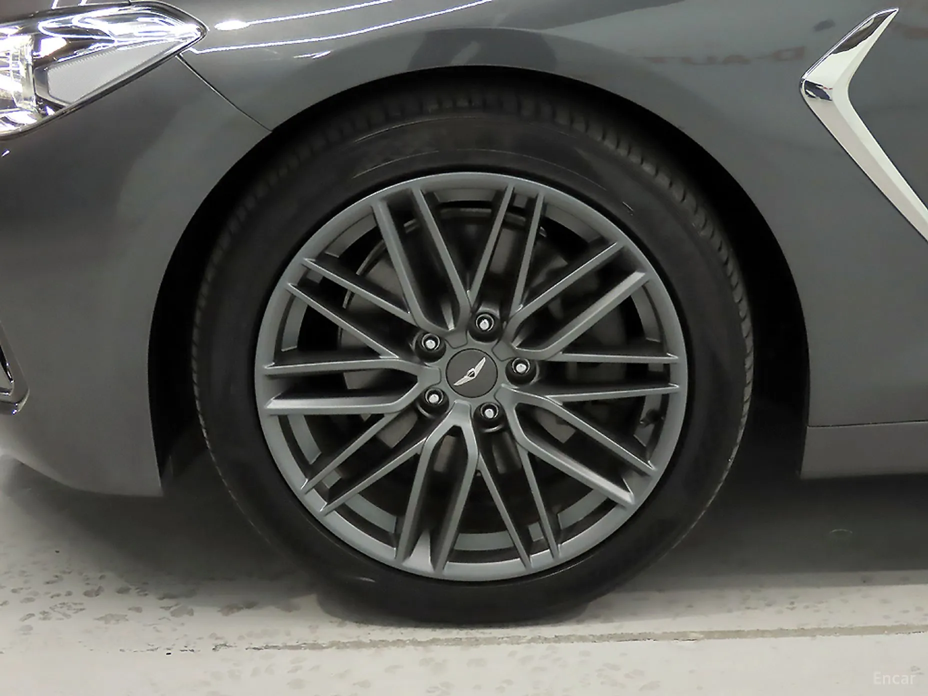 Genesis G70 превью 5