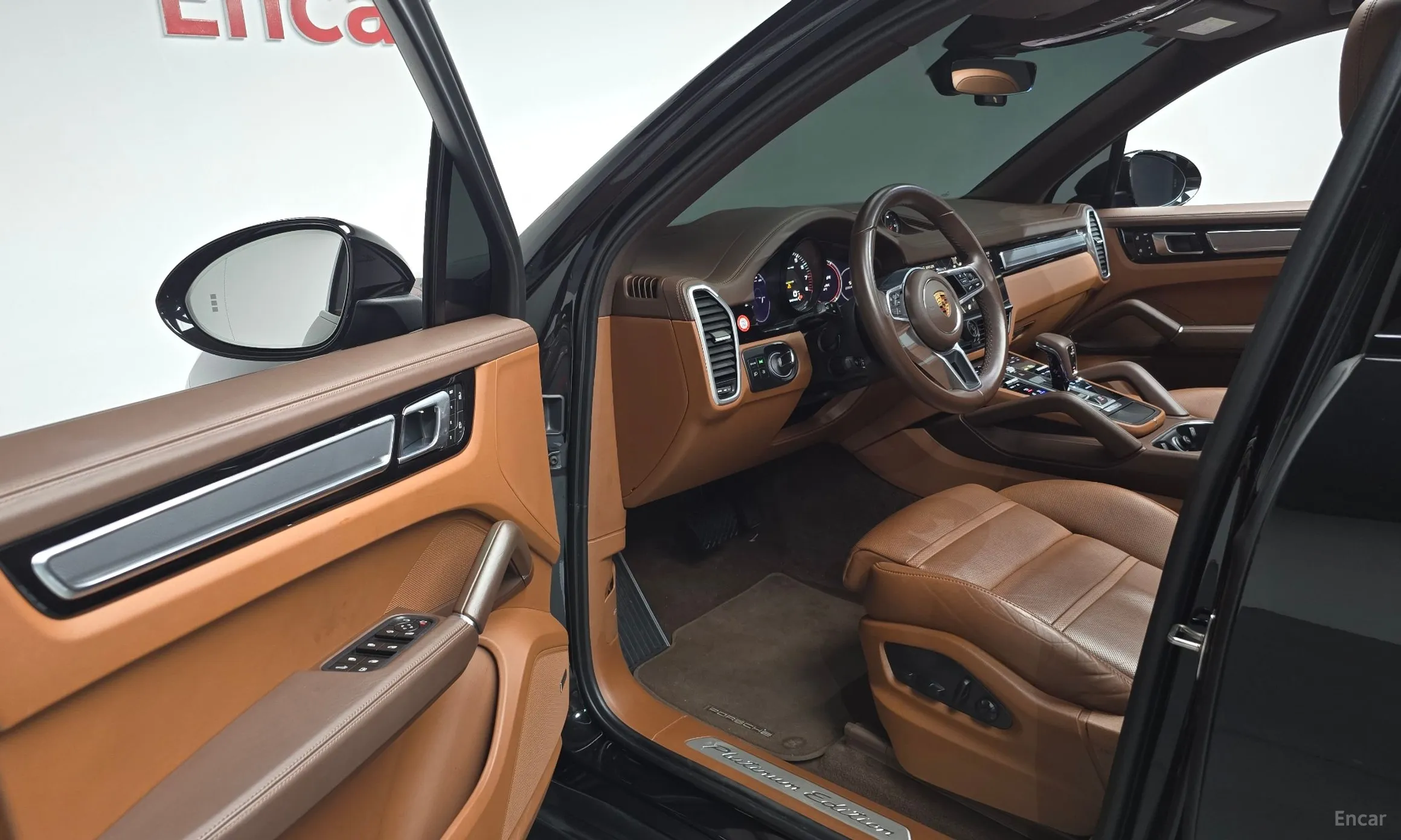 Porsche Cayenne (PO536) превью 10