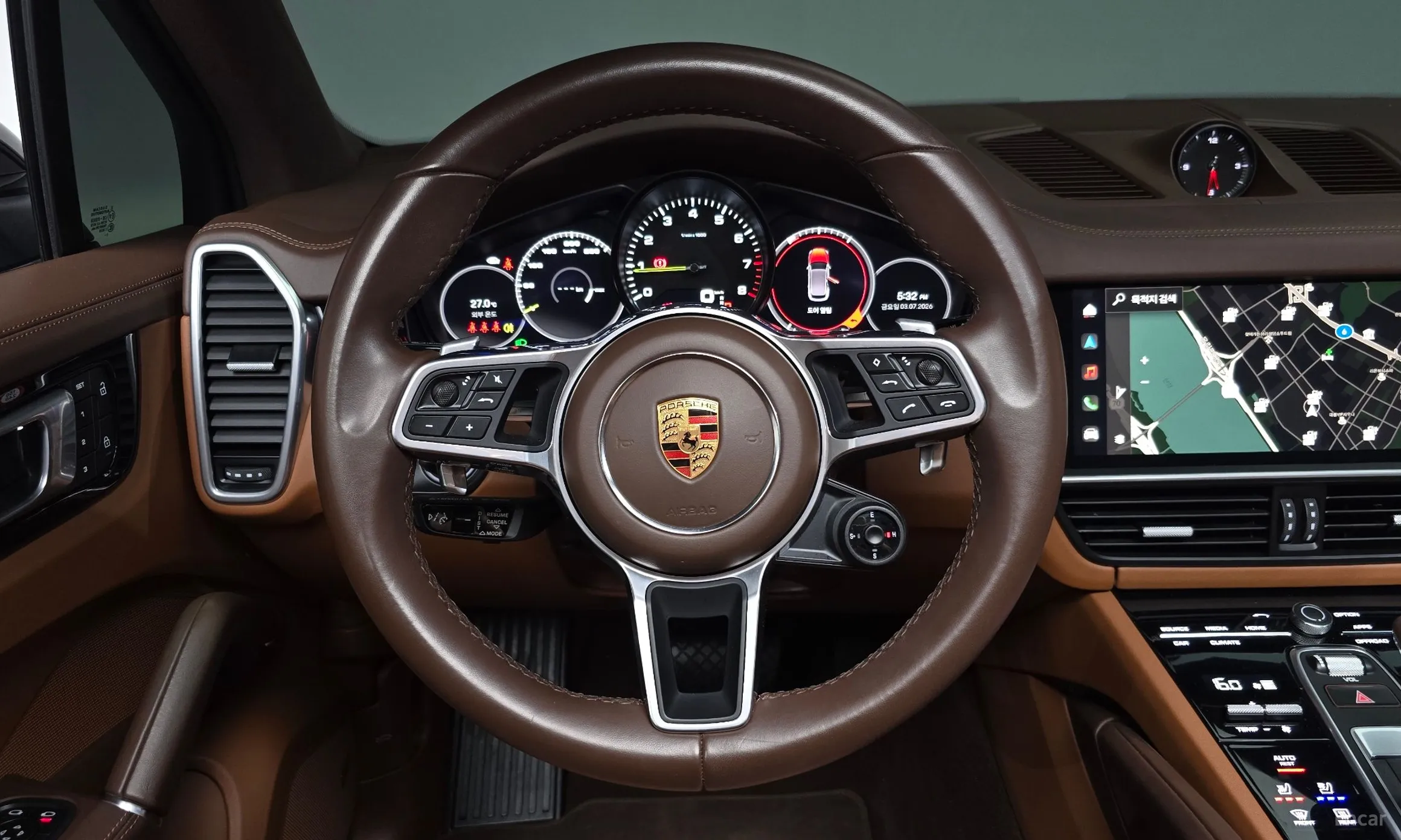 Porsche Cayenne (PO536) превью 13