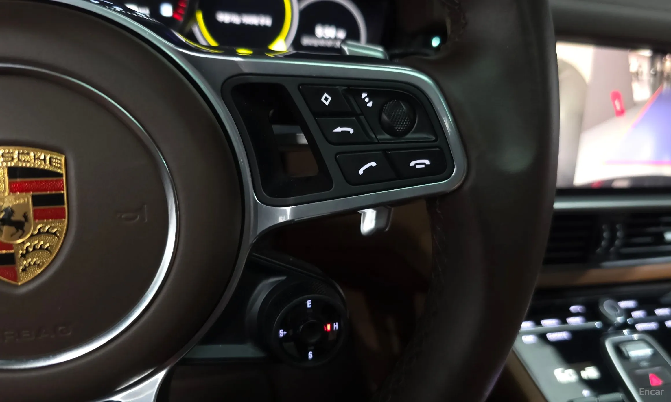 Porsche Cayenne (PO536) превью 15