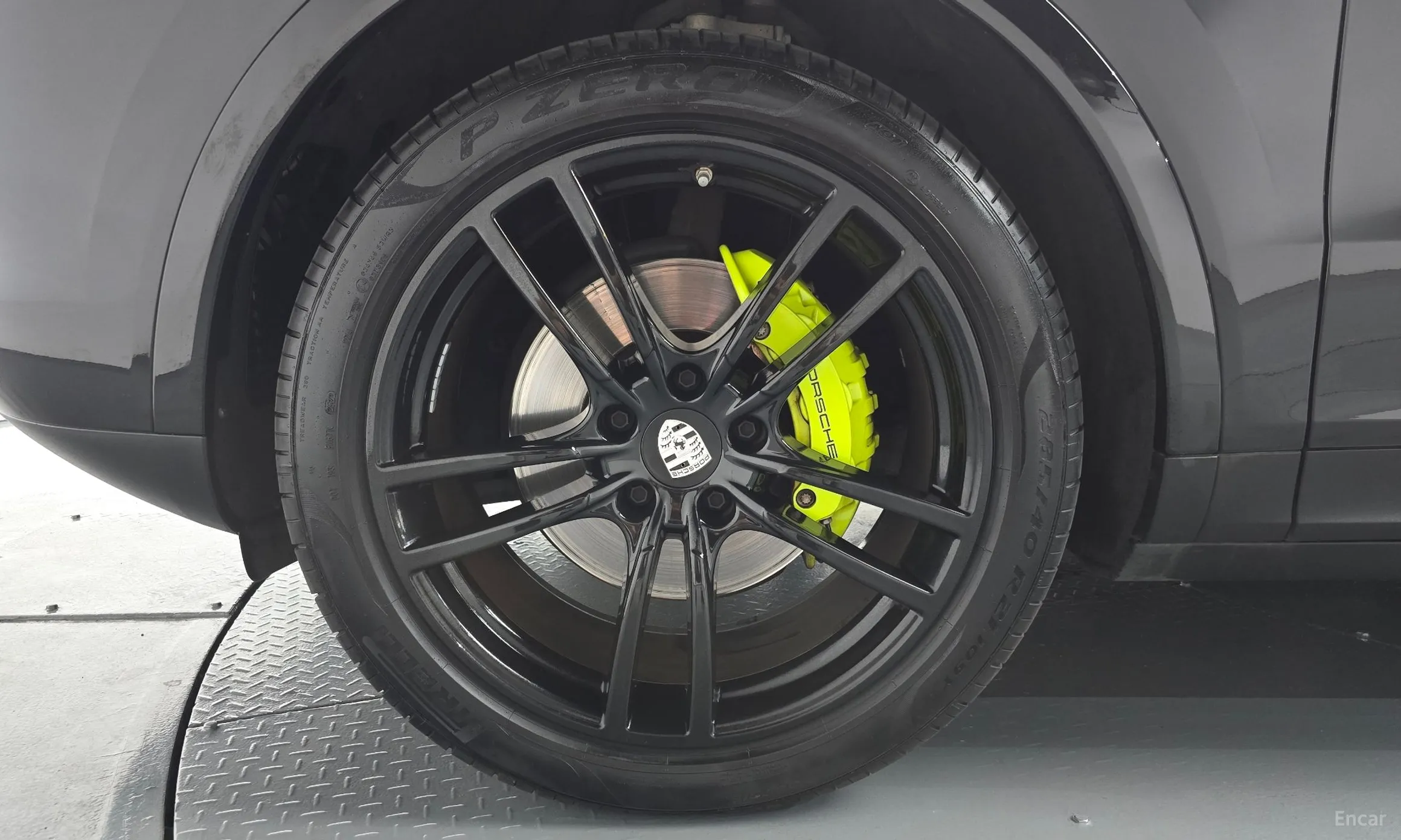 Porsche Cayenne (PO536) превью 5