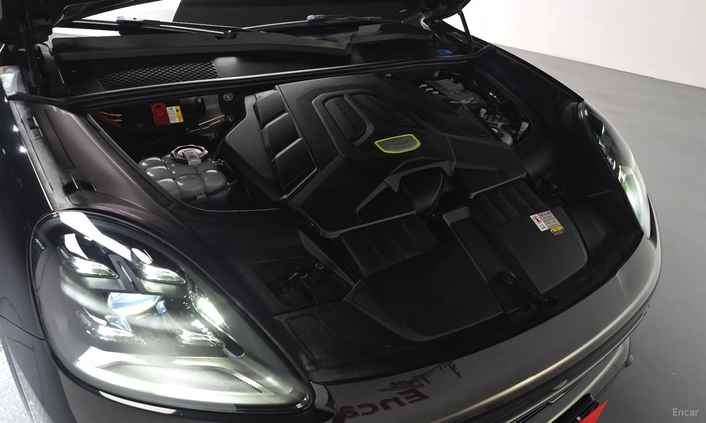 Porsche Cayenne (PO536) превью 6