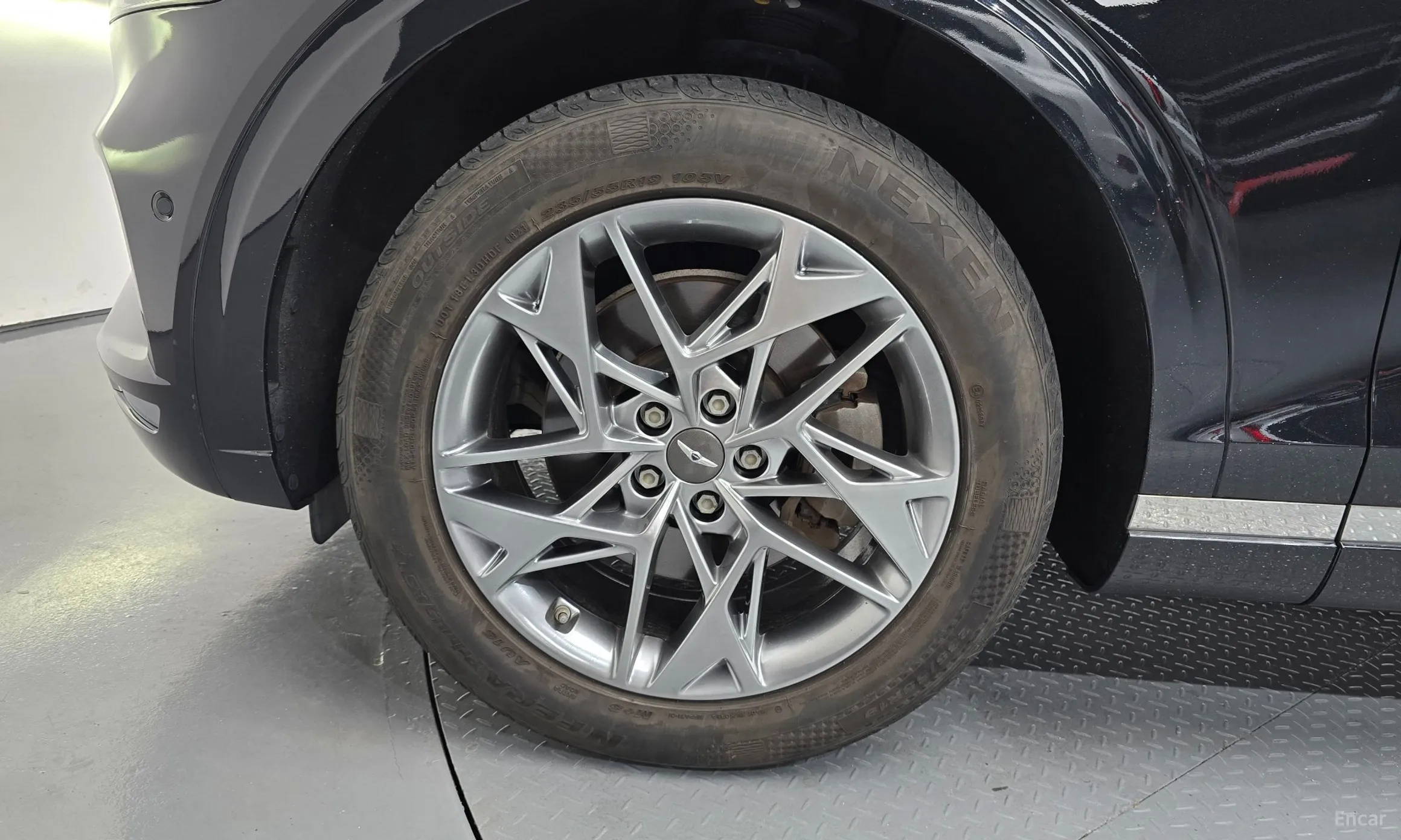 Genesis GV70 превью 5