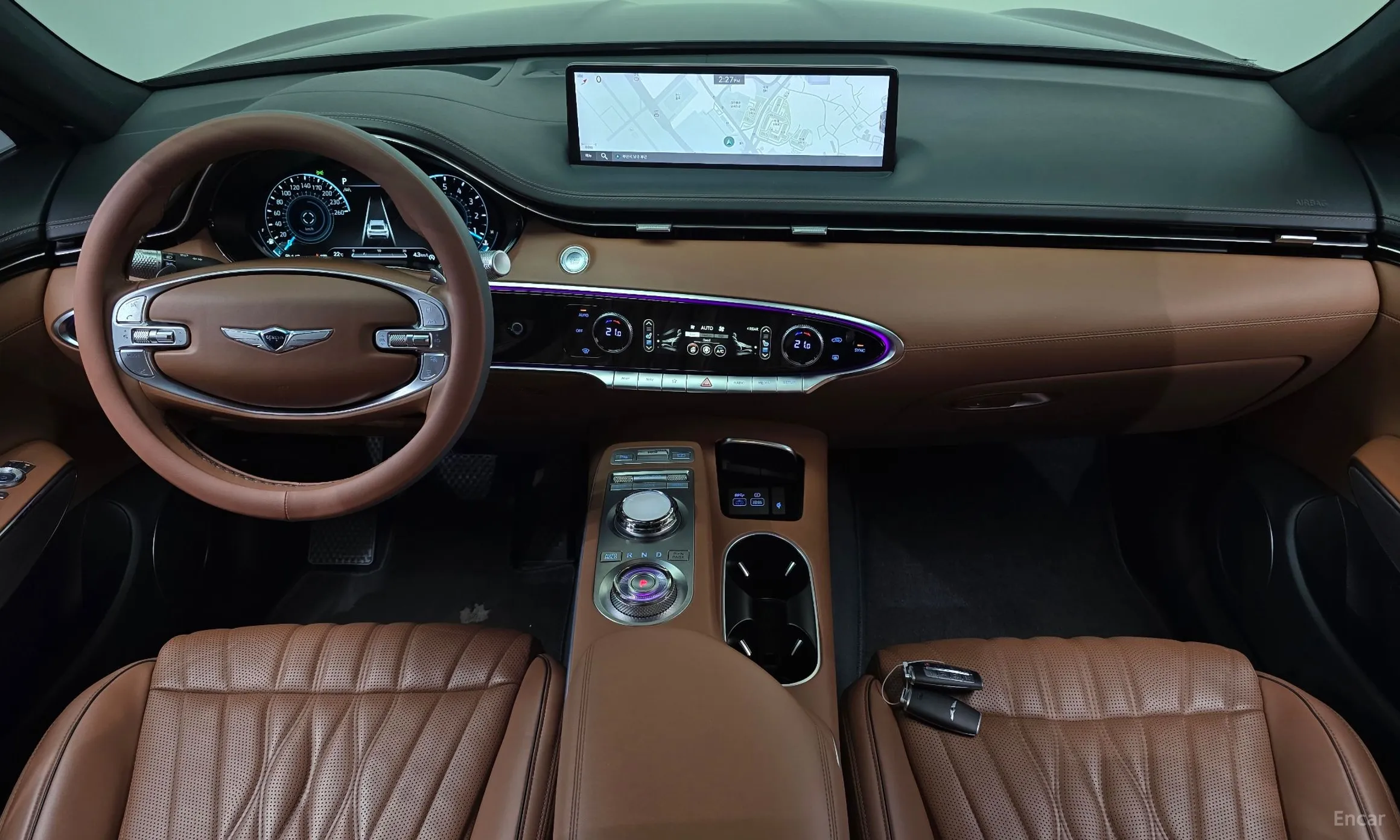 Genesis GV70 превью 7