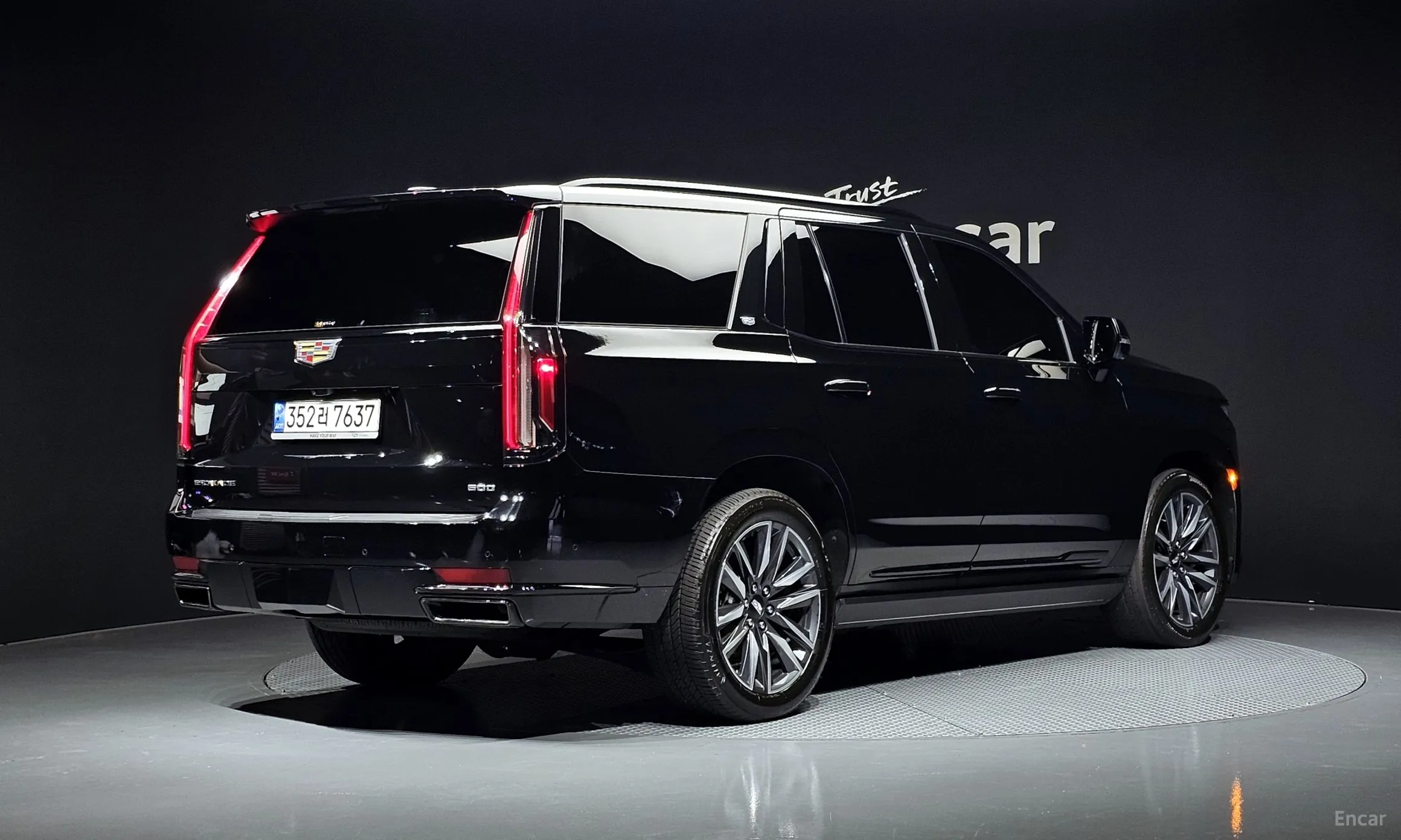 Cadillac Escalade 5th Generation превью 2