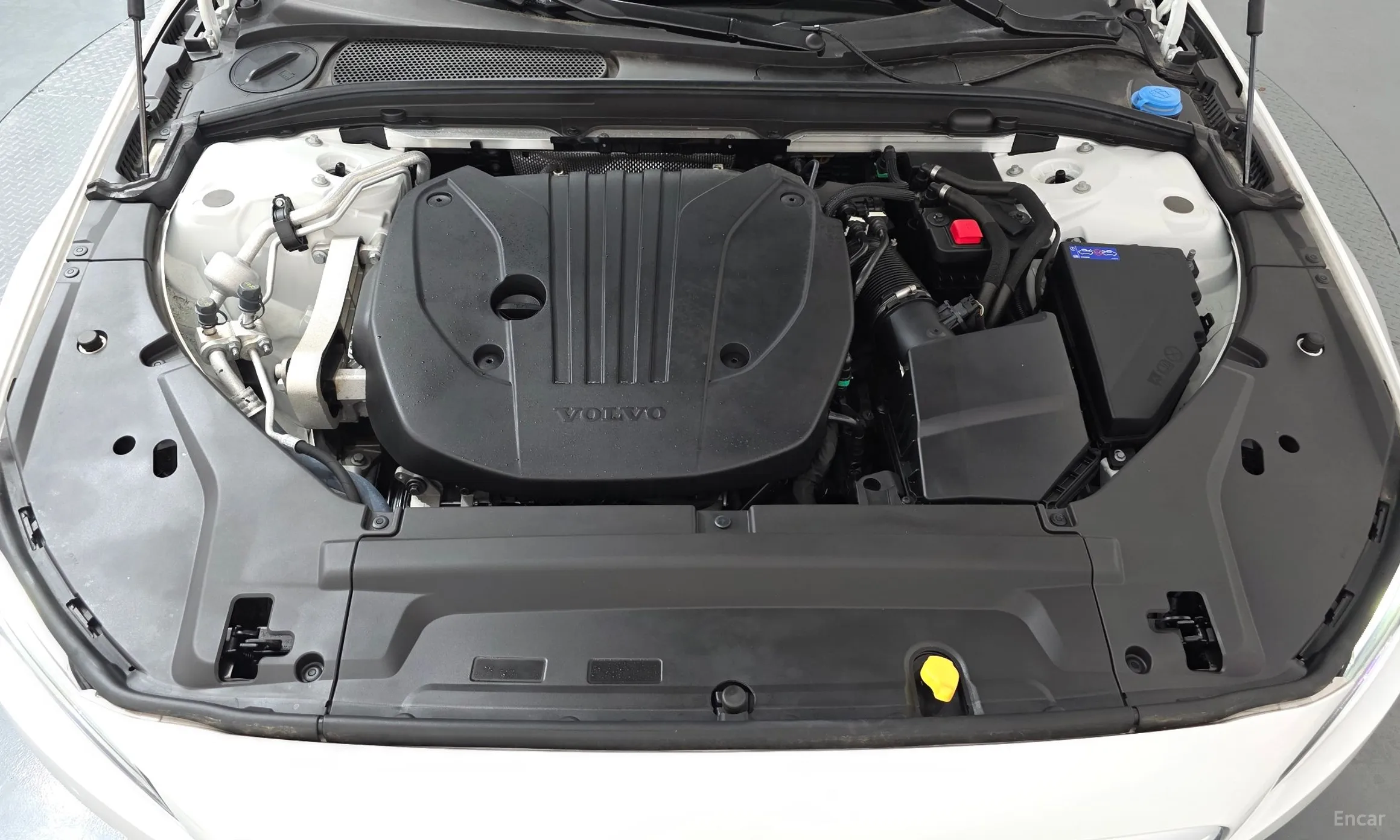 Volvo S90 превью 6