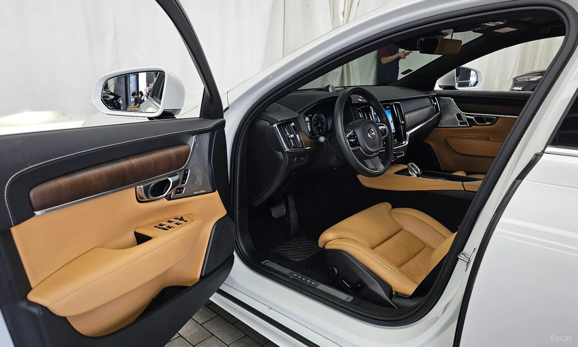 Volvo S90 превью 10