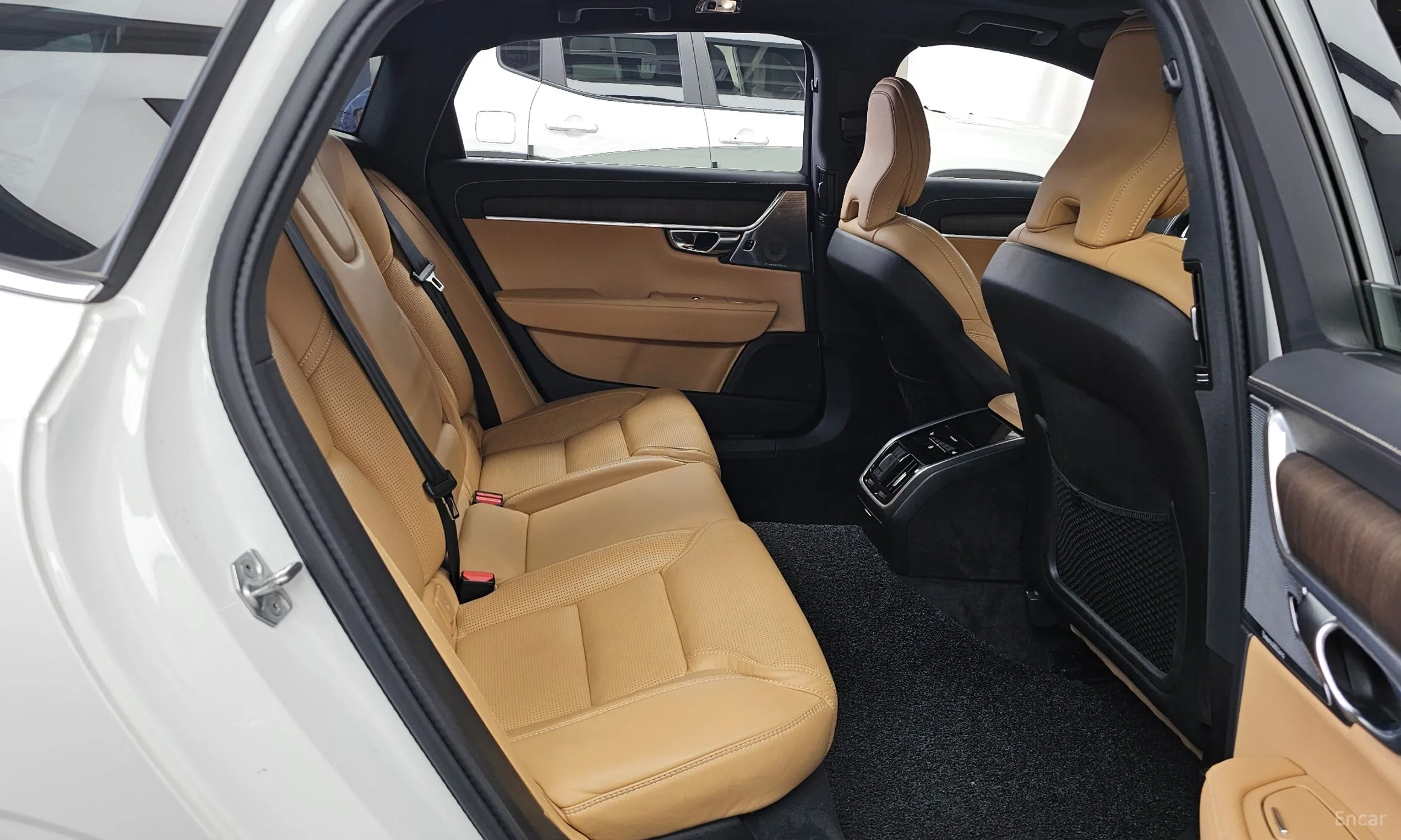 Volvo S90 превью 12