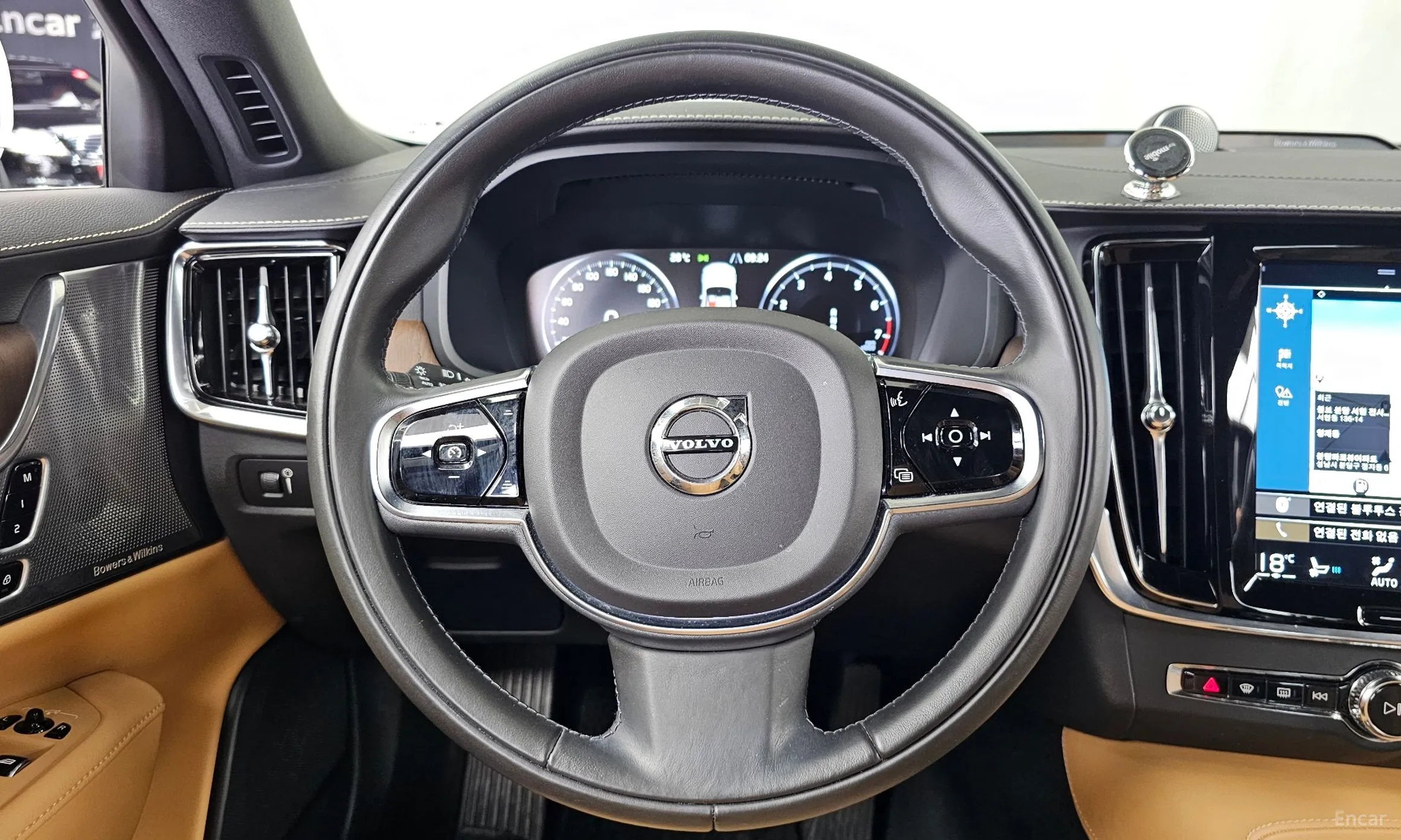 Volvo S90 превью 13