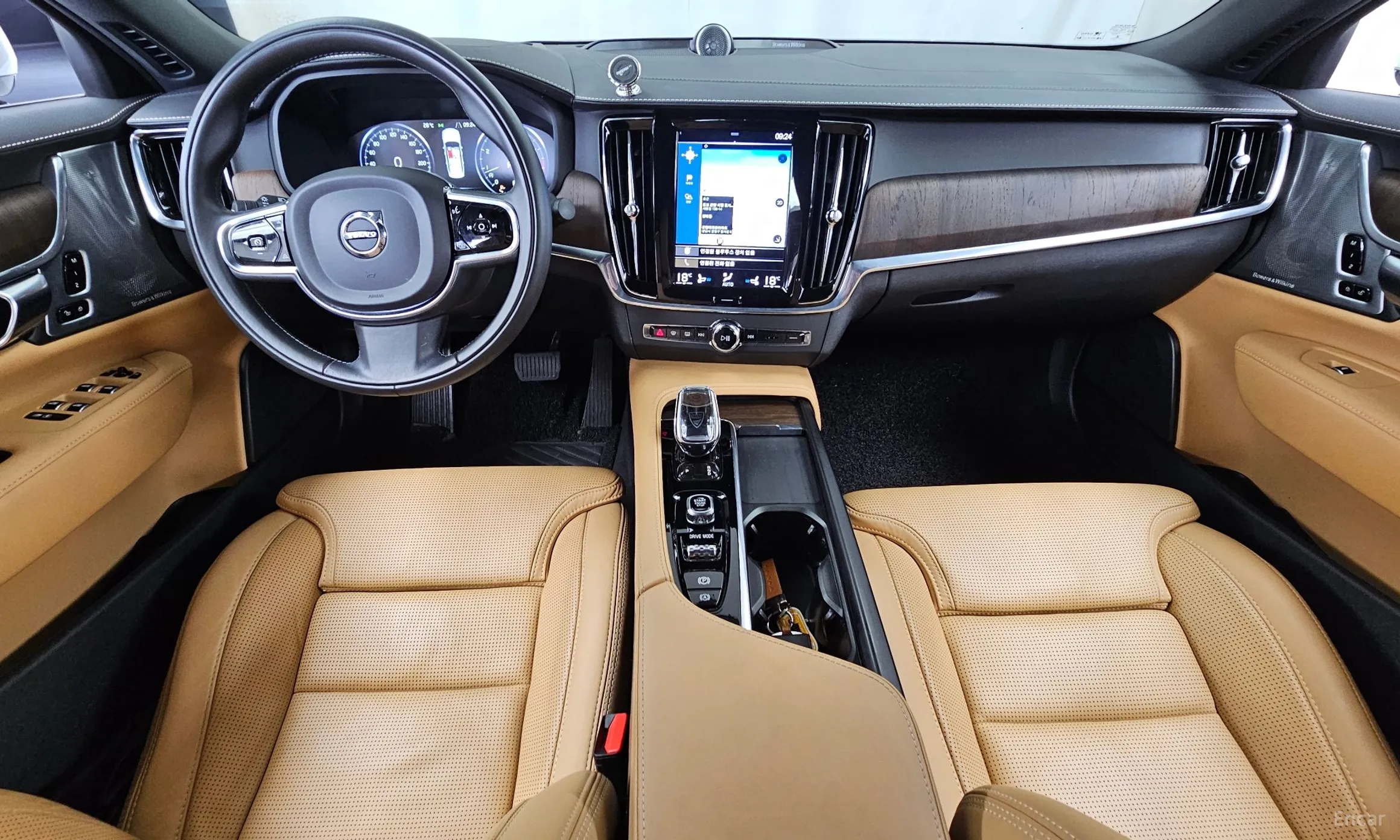 Volvo S90 превью 7