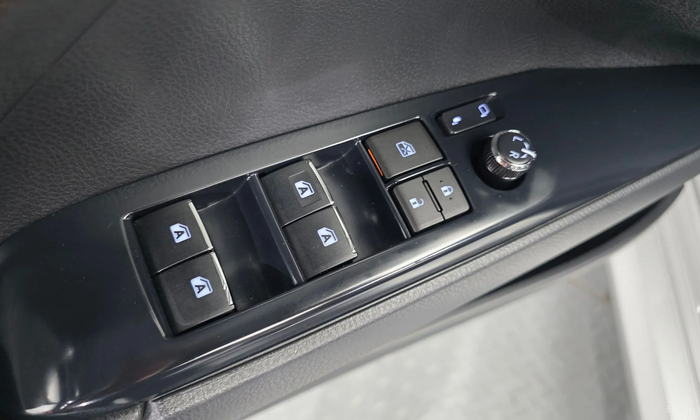 Toyota Camry (XV70) превью 14