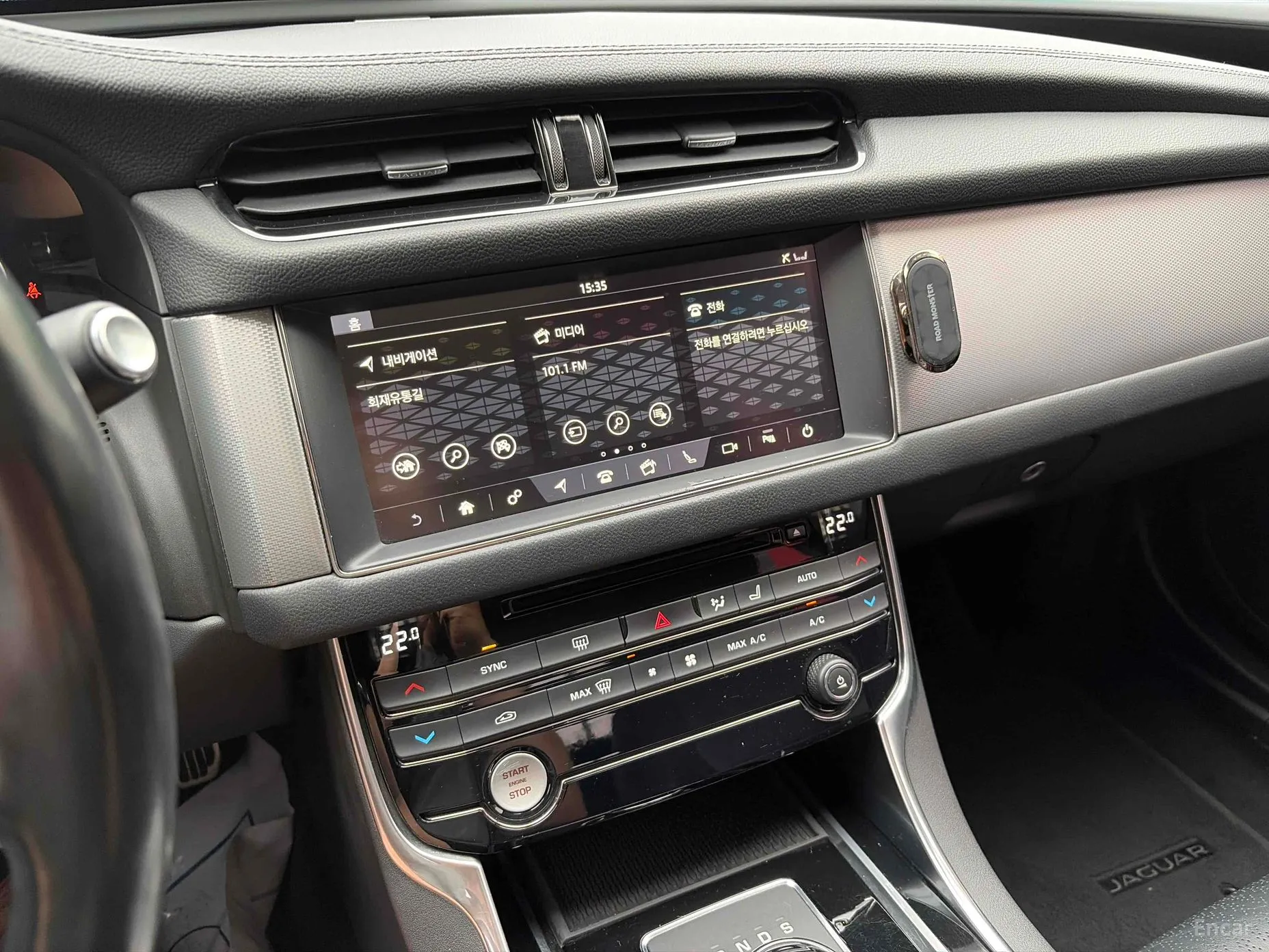 Jaguar XF (x260) превью 13