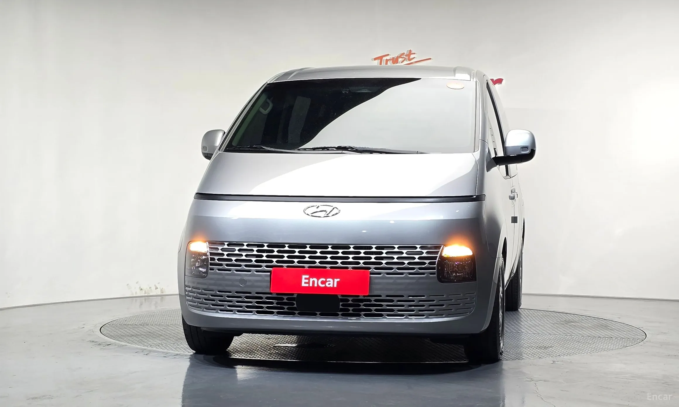 Hyundai Staria превью 3