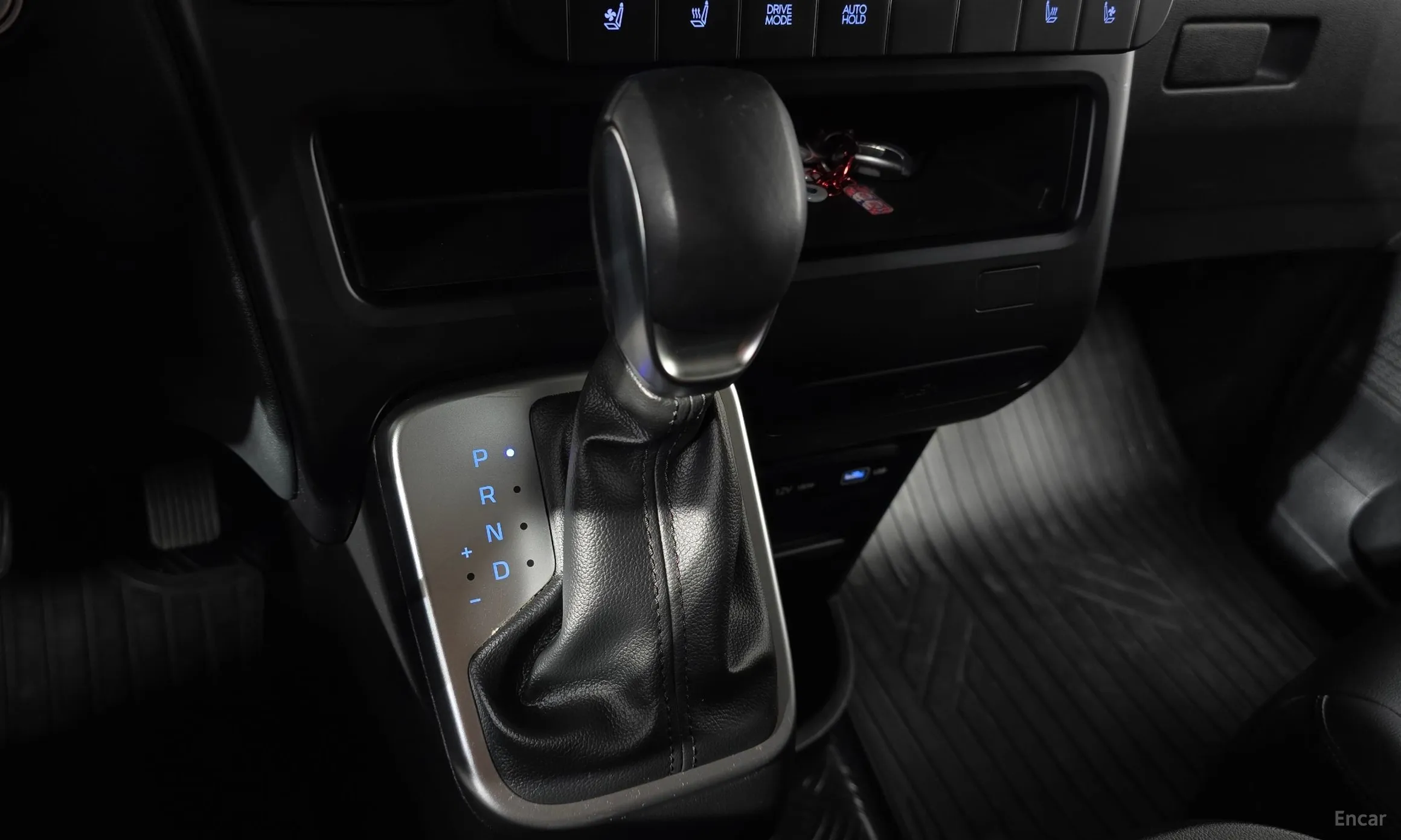 Hyundai Staria превью 9