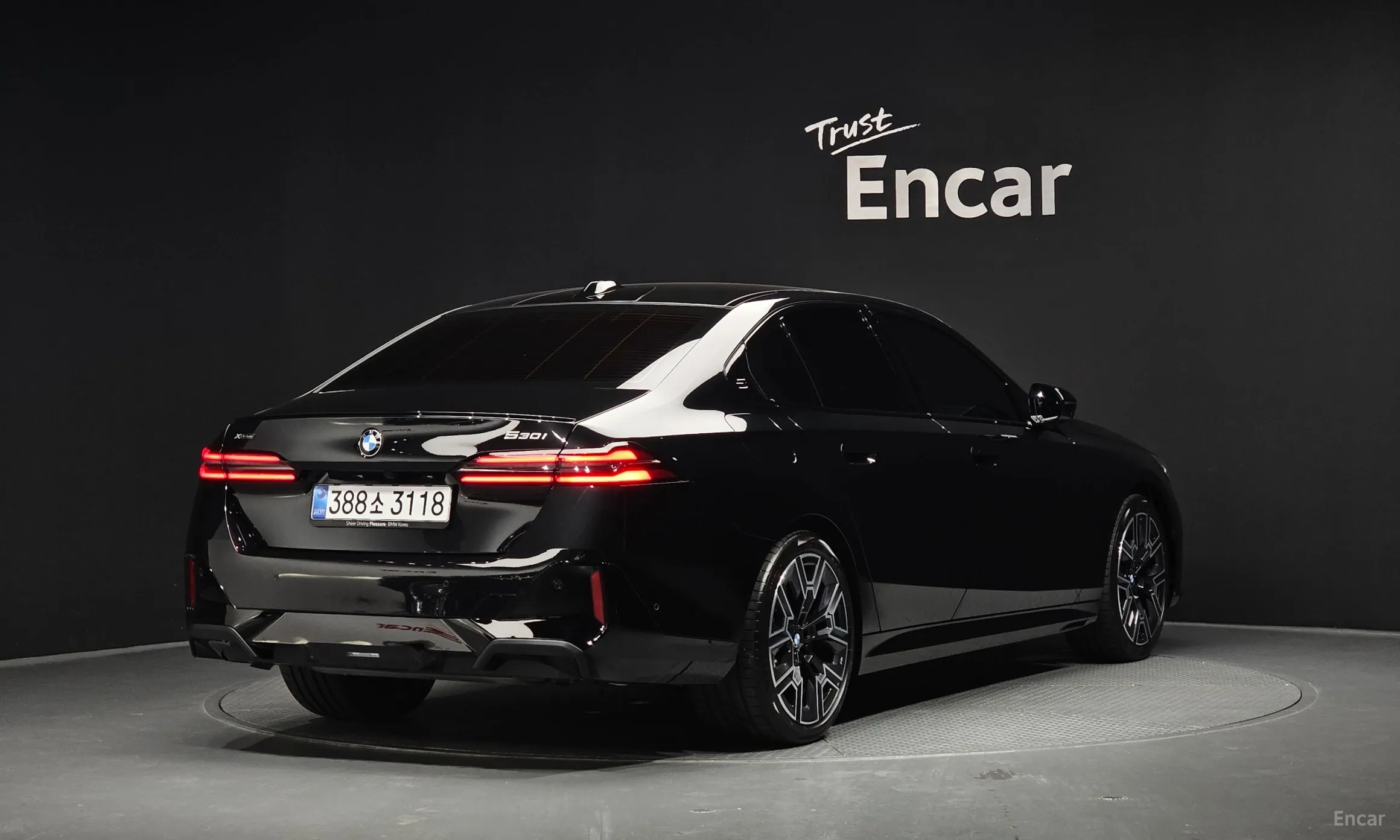 BMW 5 Series (G60)