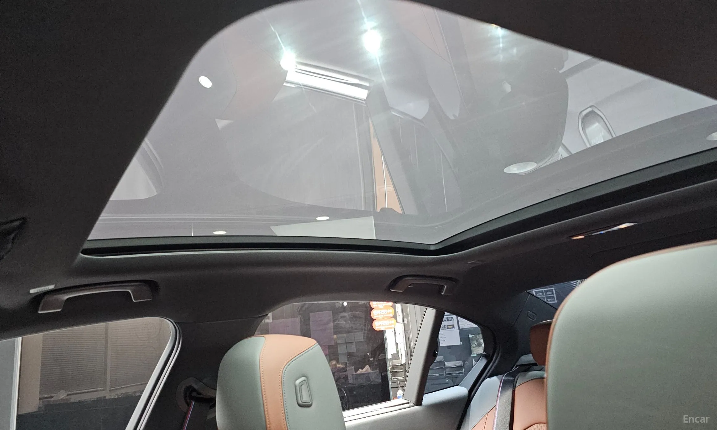 BMW 5 Series (G60) превью 19
