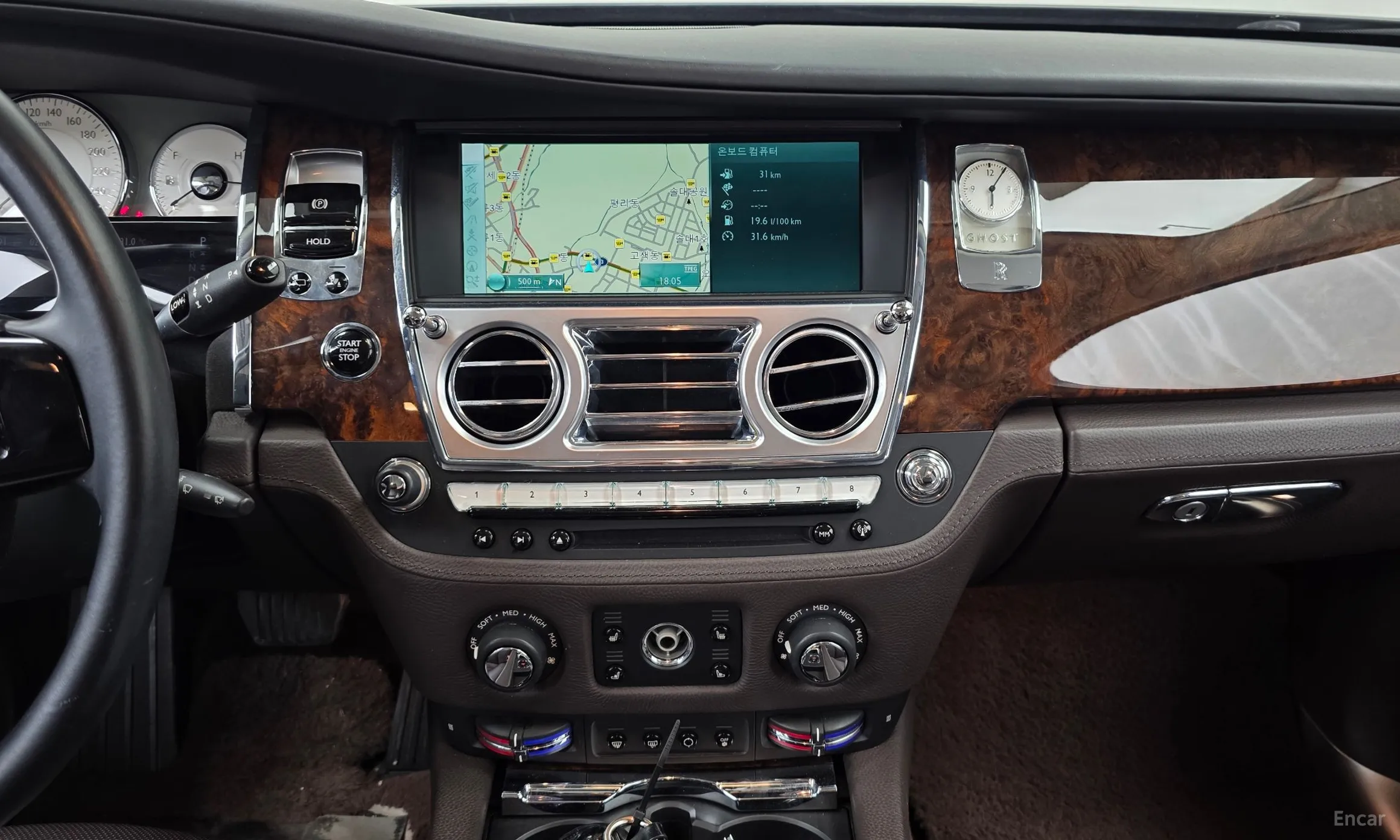 Rolls-Royce Ghost превью 14