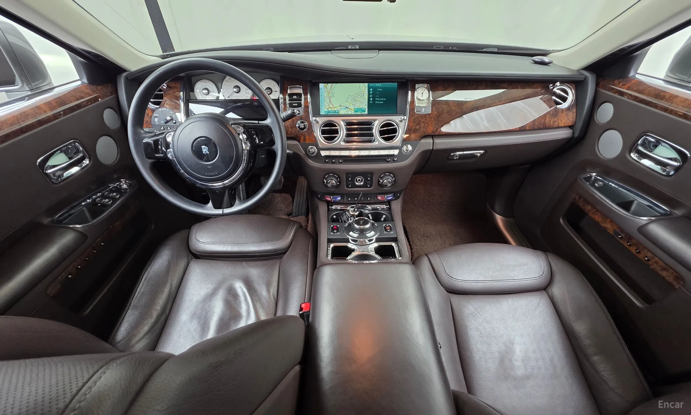 Rolls-Royce Ghost превью 7
