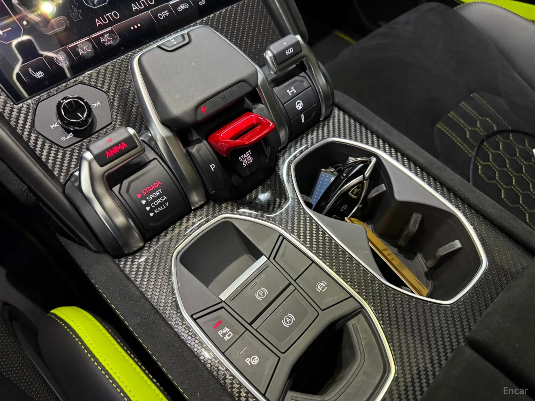 Lamborghini Urus превью 10