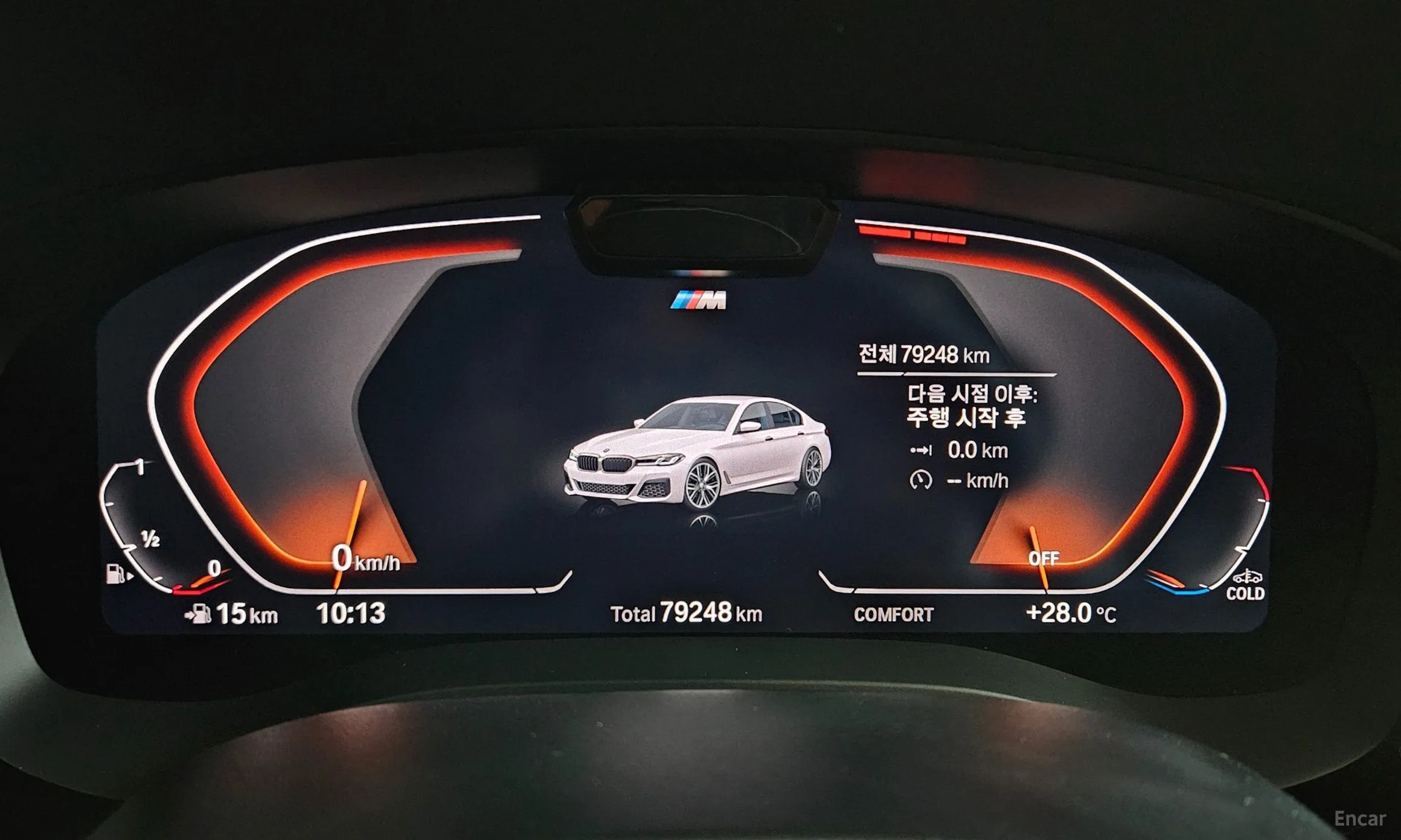 BMW 5 Series (G30) превью 8