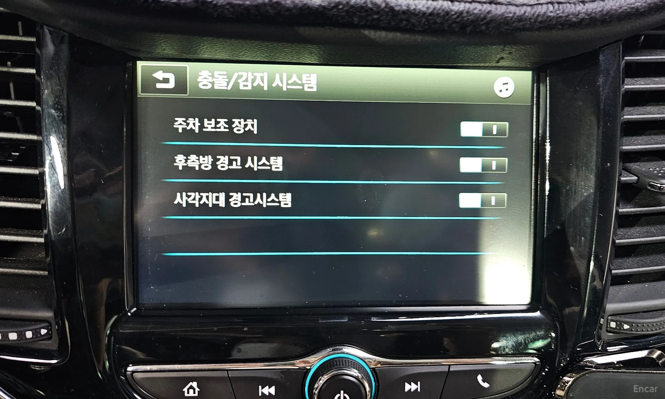 Chevrolet (GM Daewoo) Trax превью 16
