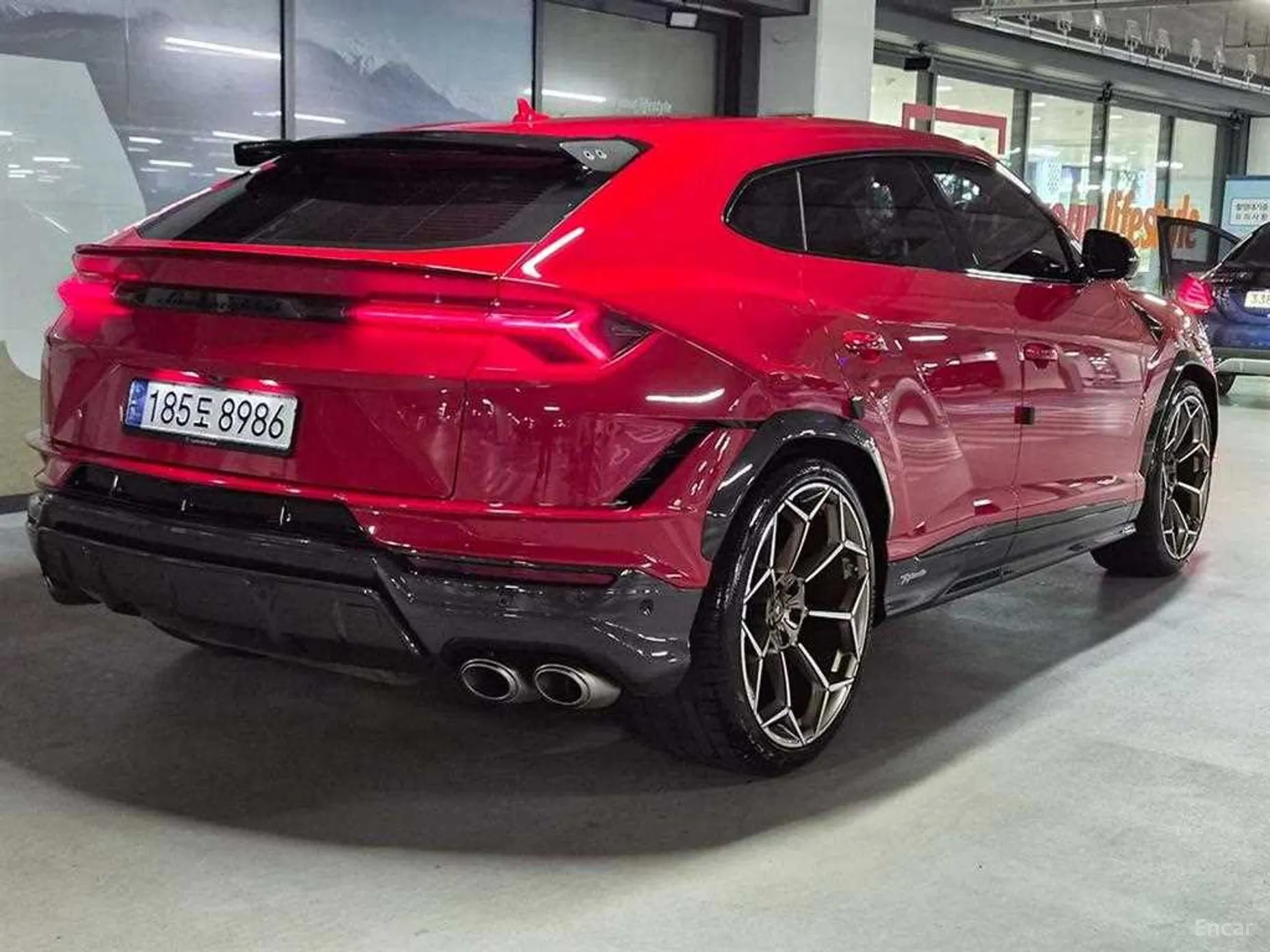 Lamborghini Urus превью 4