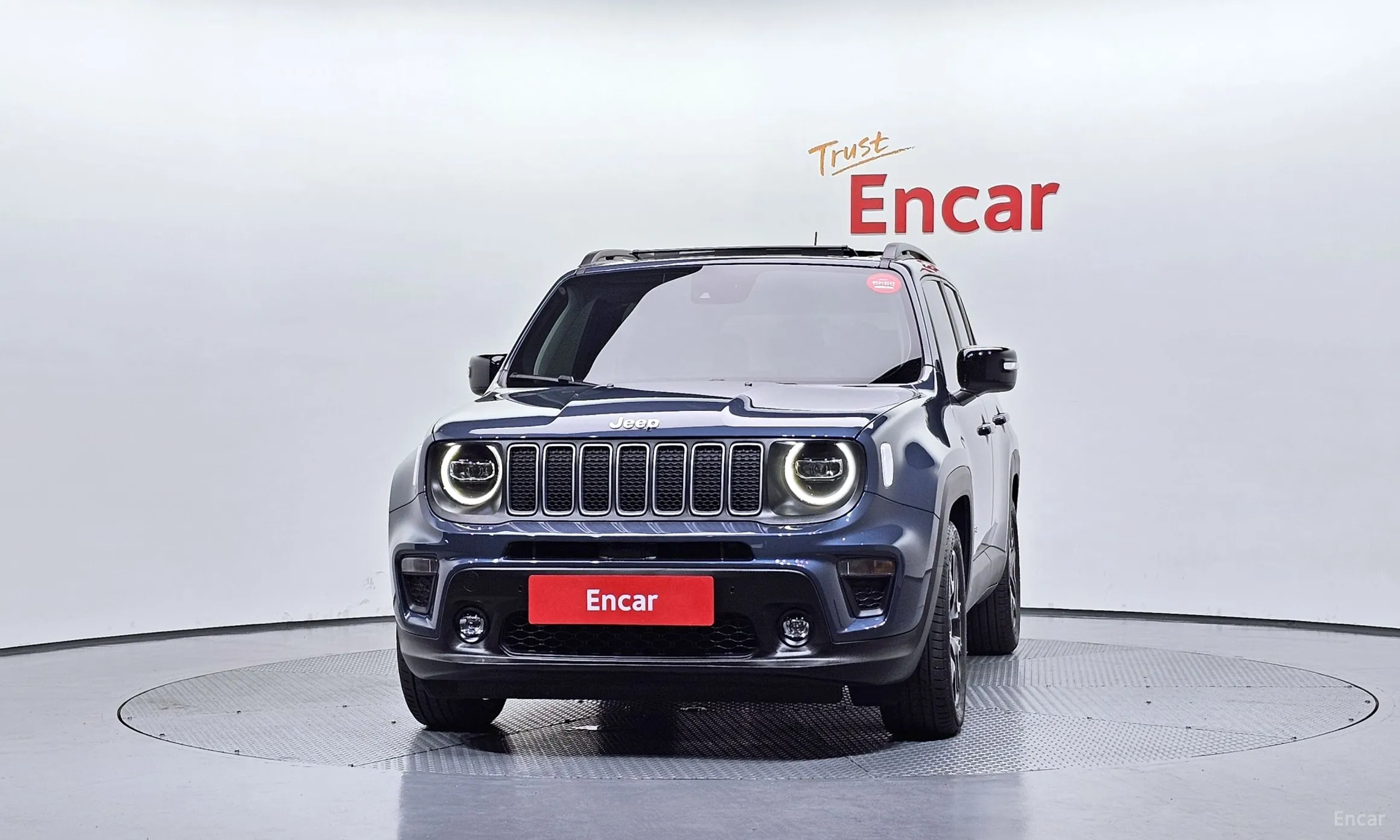 Jeep Renegade превью 3