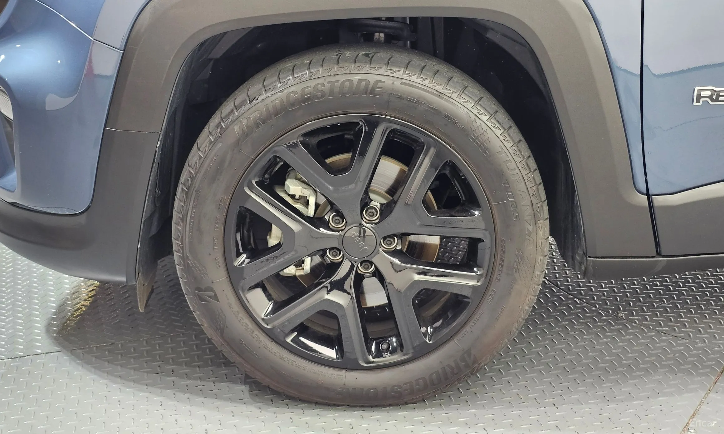 Jeep Renegade превью 5