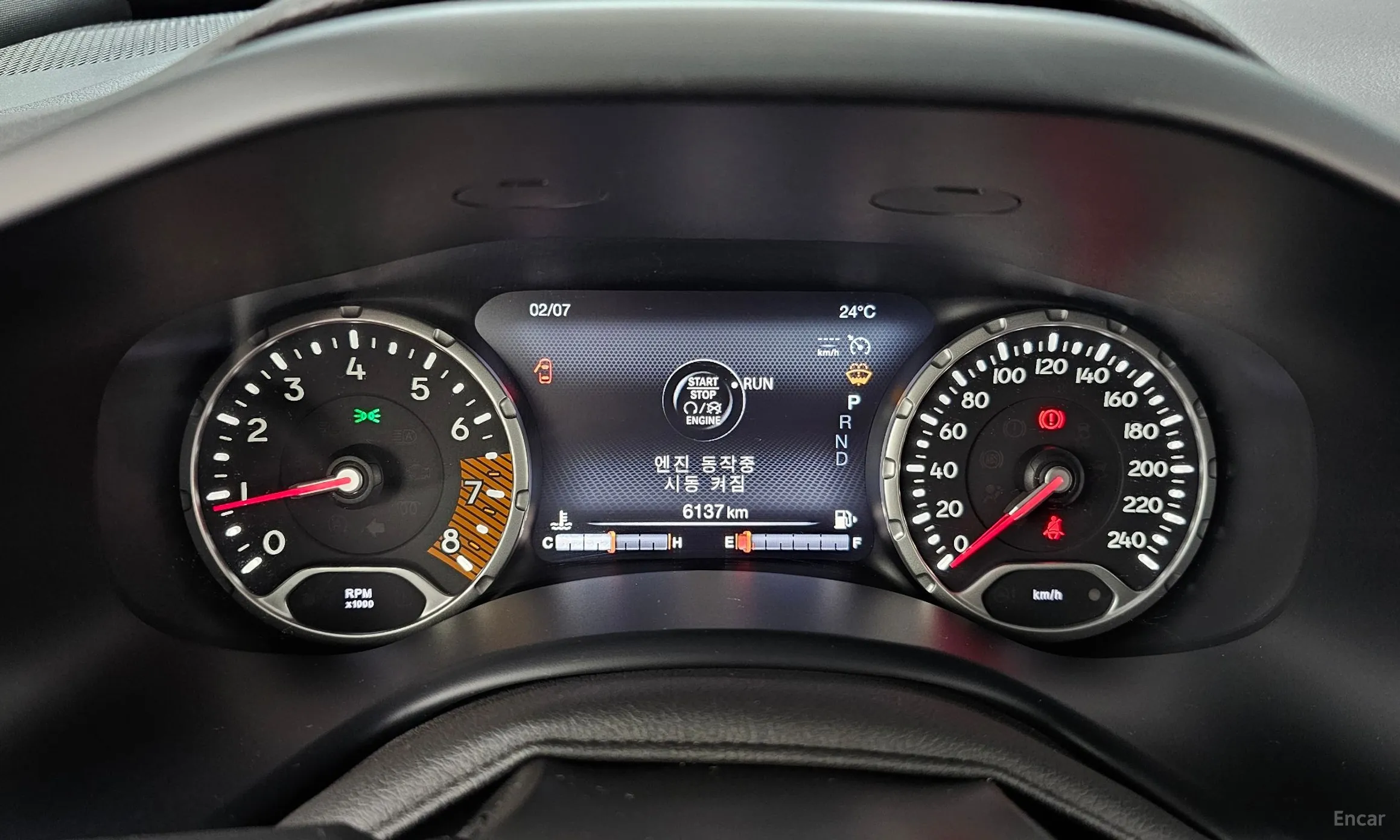 Jeep Renegade превью 8