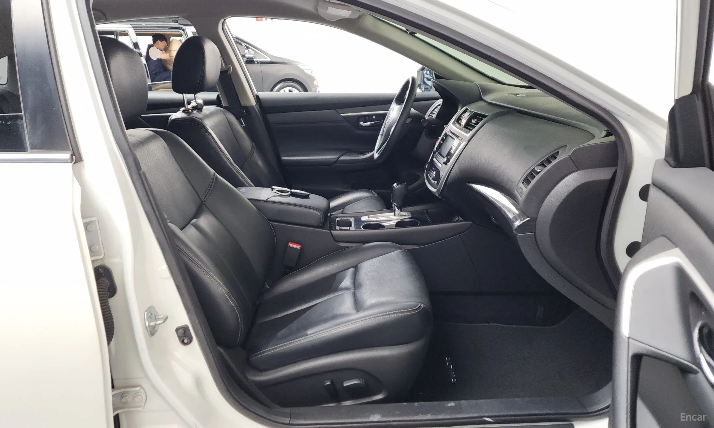 Nissan Altima превью 11