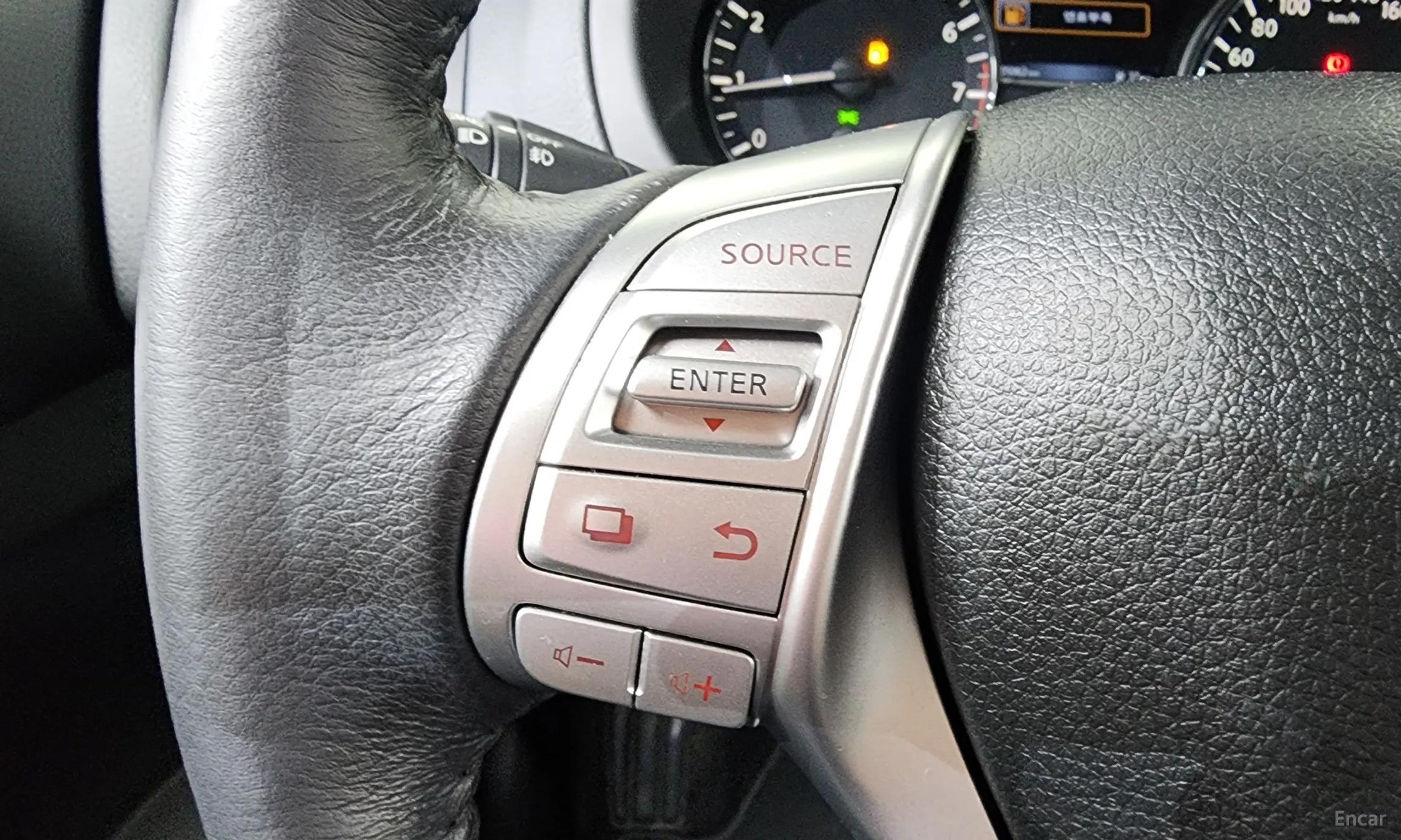 Nissan Altima превью 14