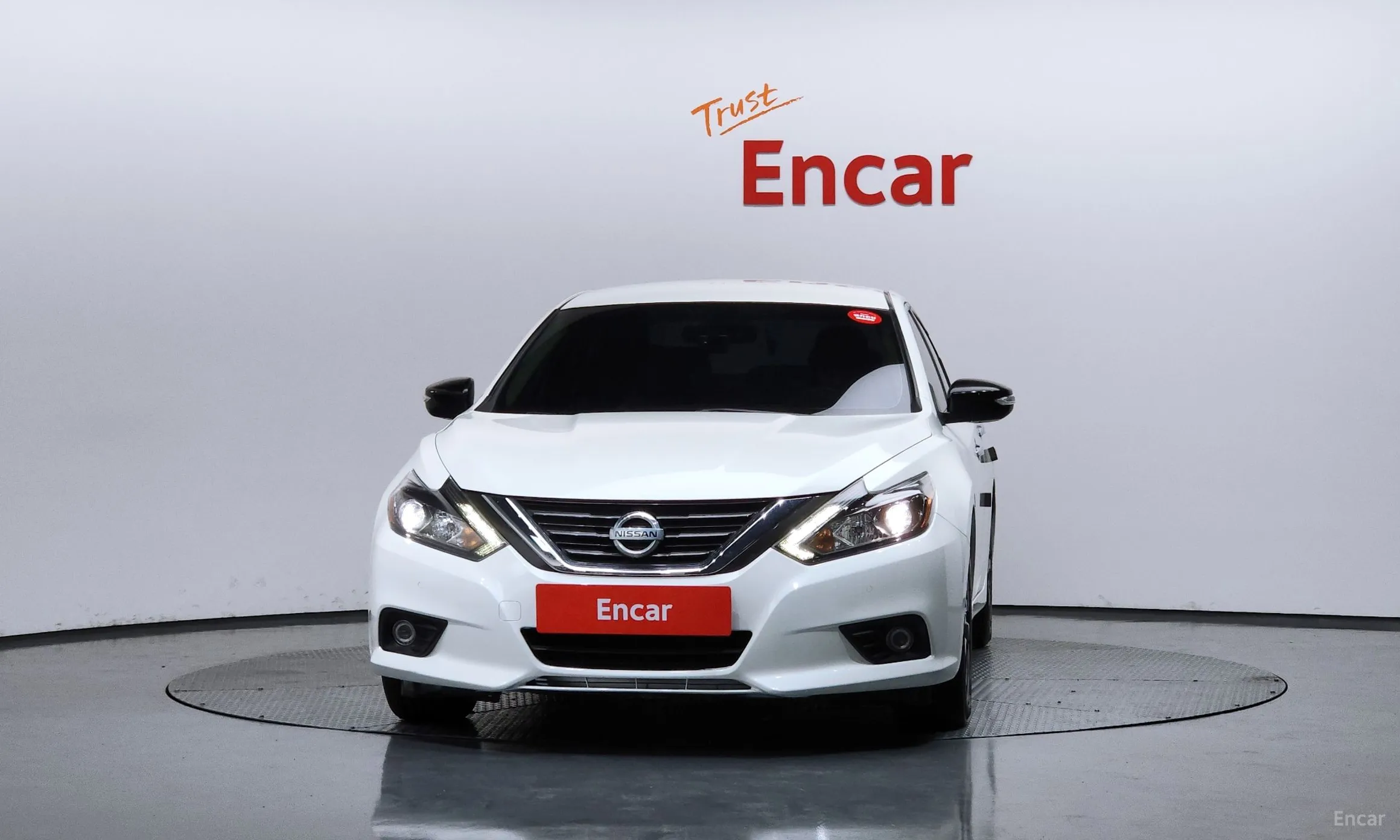 Nissan Altima превью 3