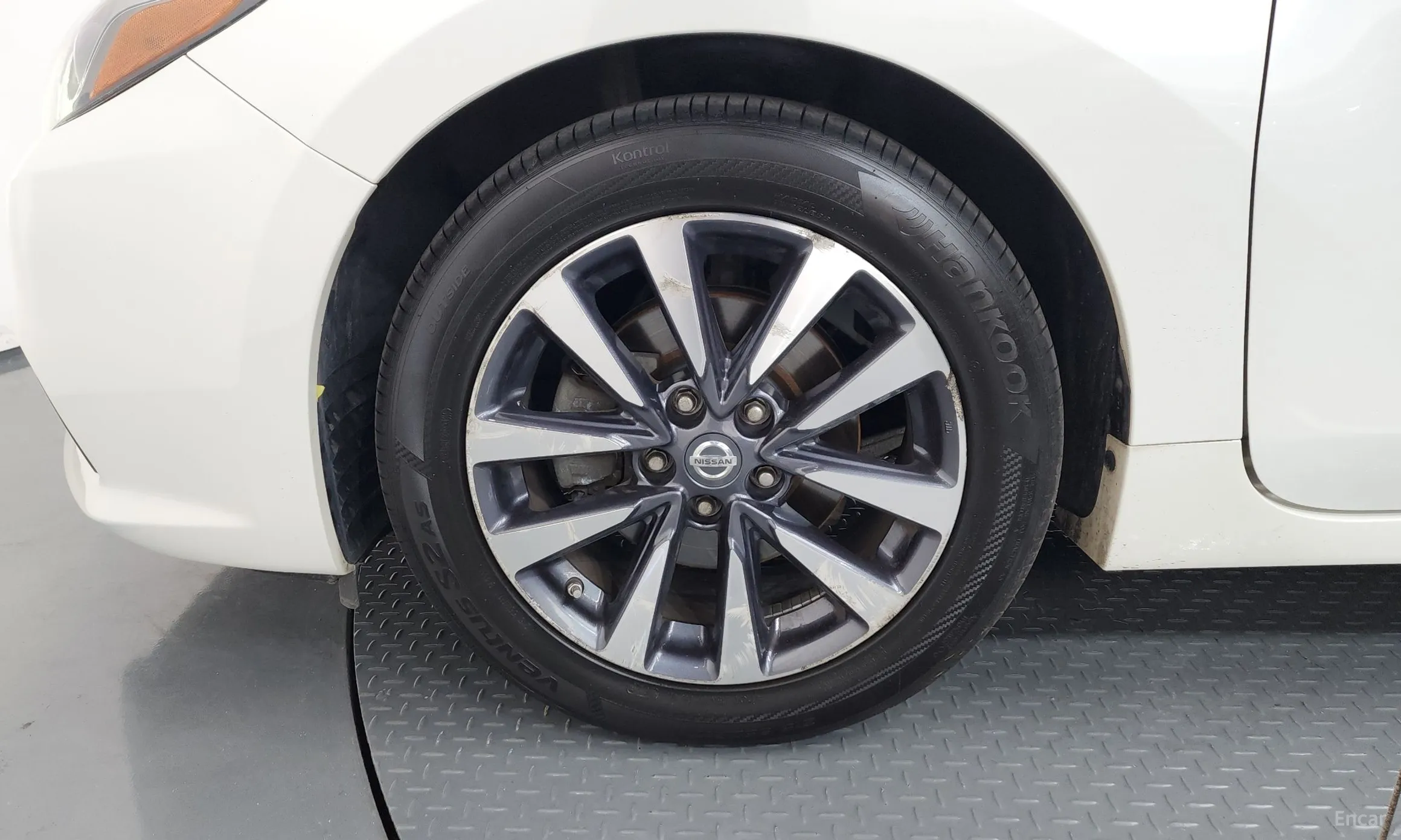Nissan Altima превью 5