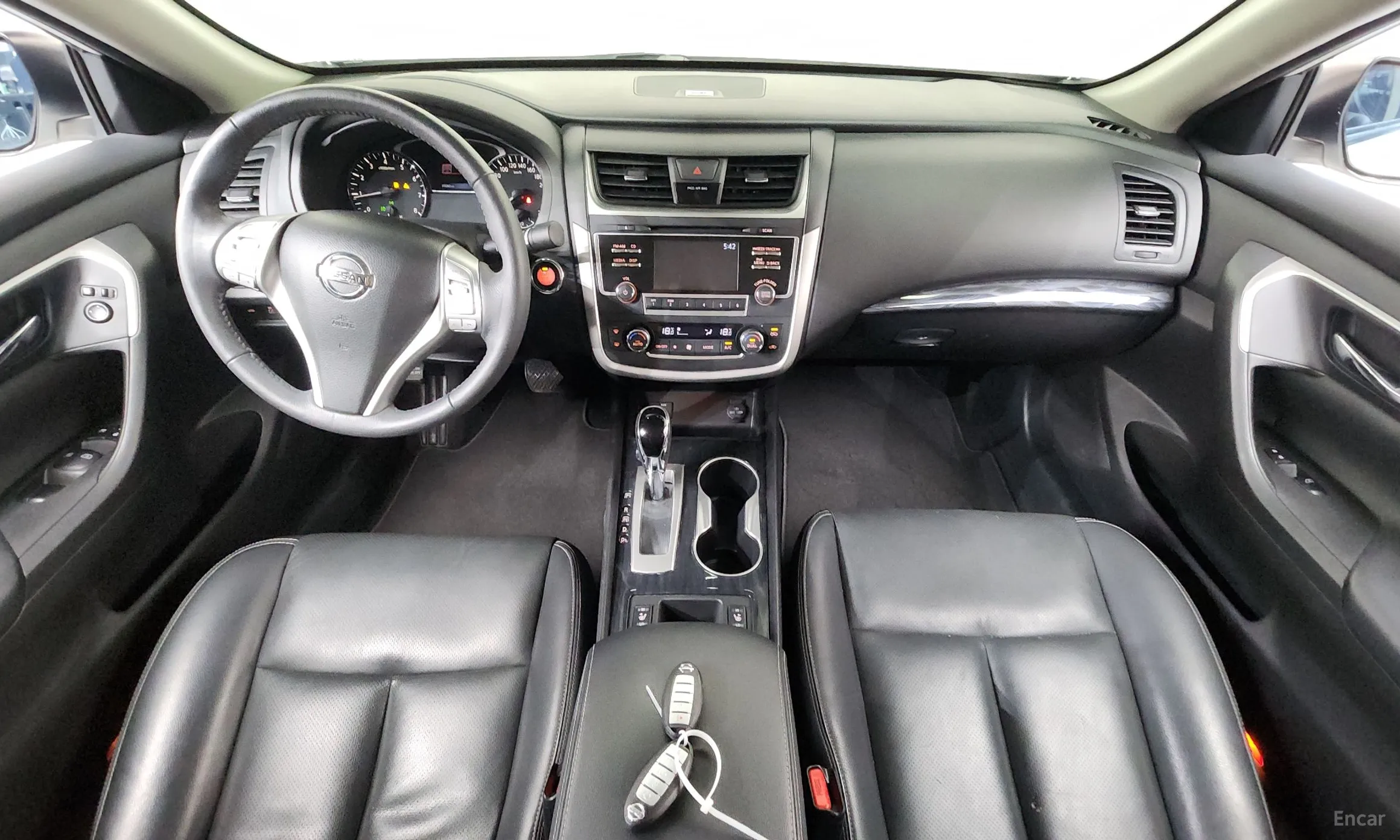 Nissan Altima превью 7