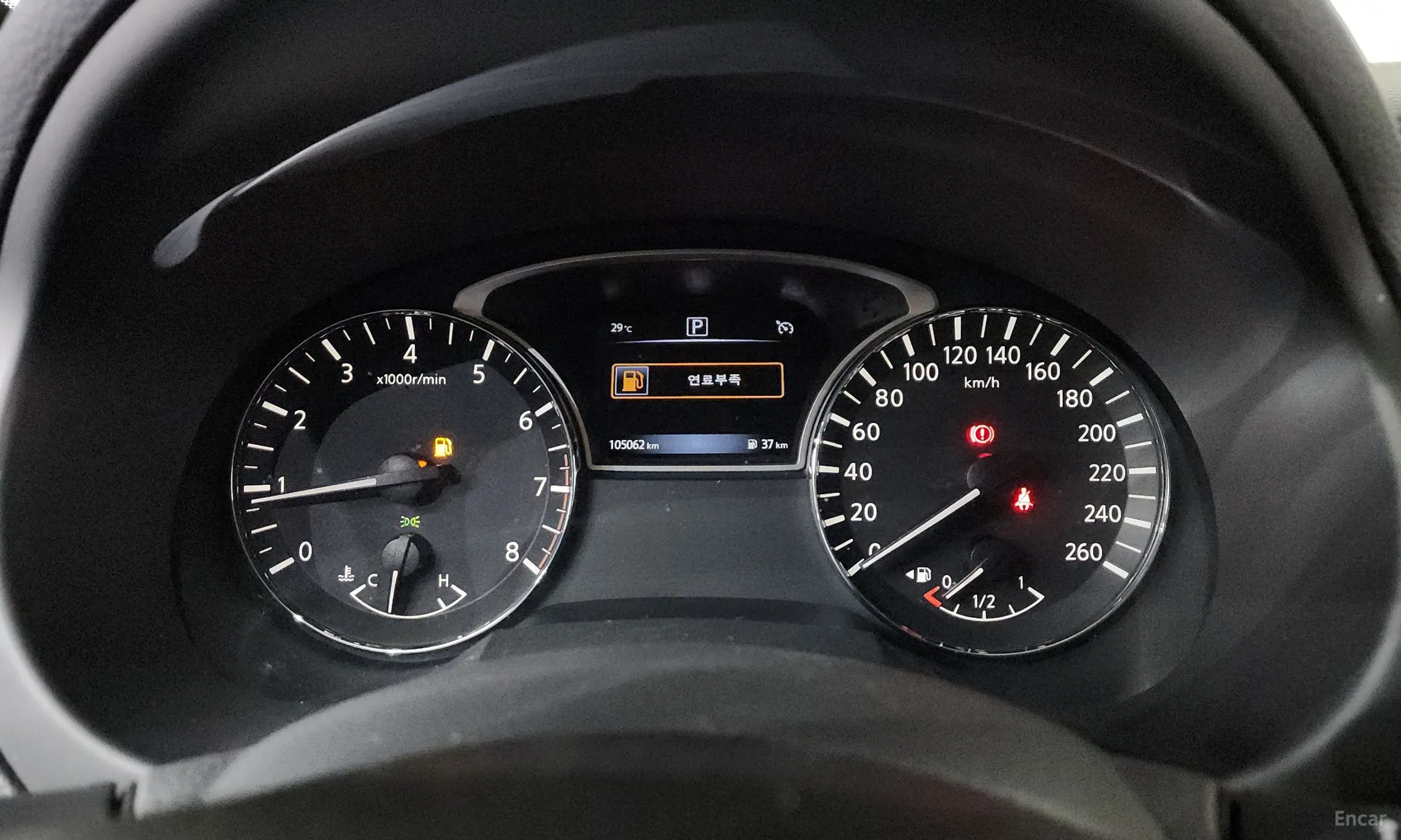Nissan Altima превью 8