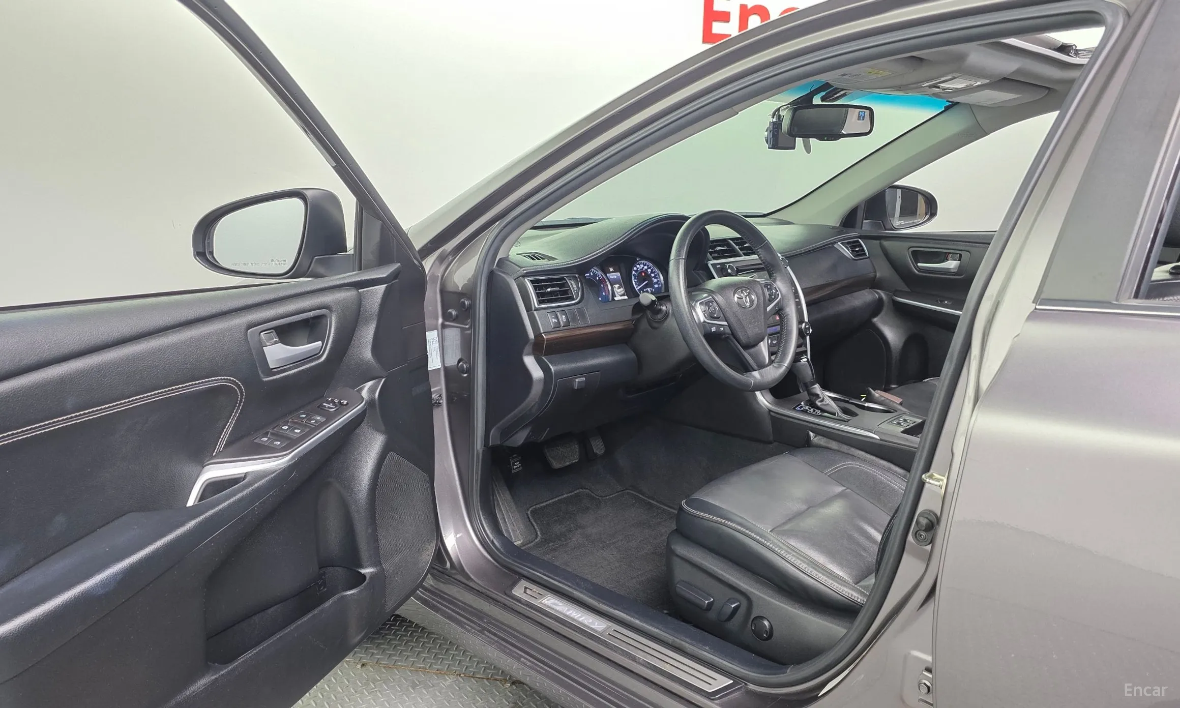 Toyota New Camry превью 12