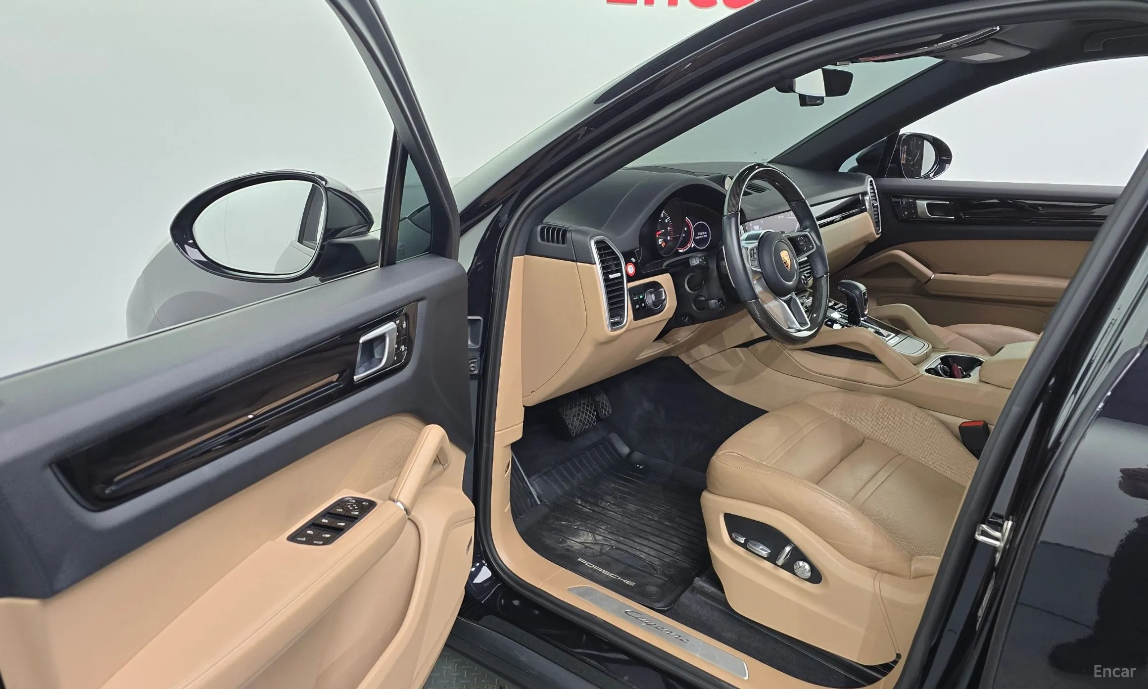 Porsche Cayenne (PO536) превью 10