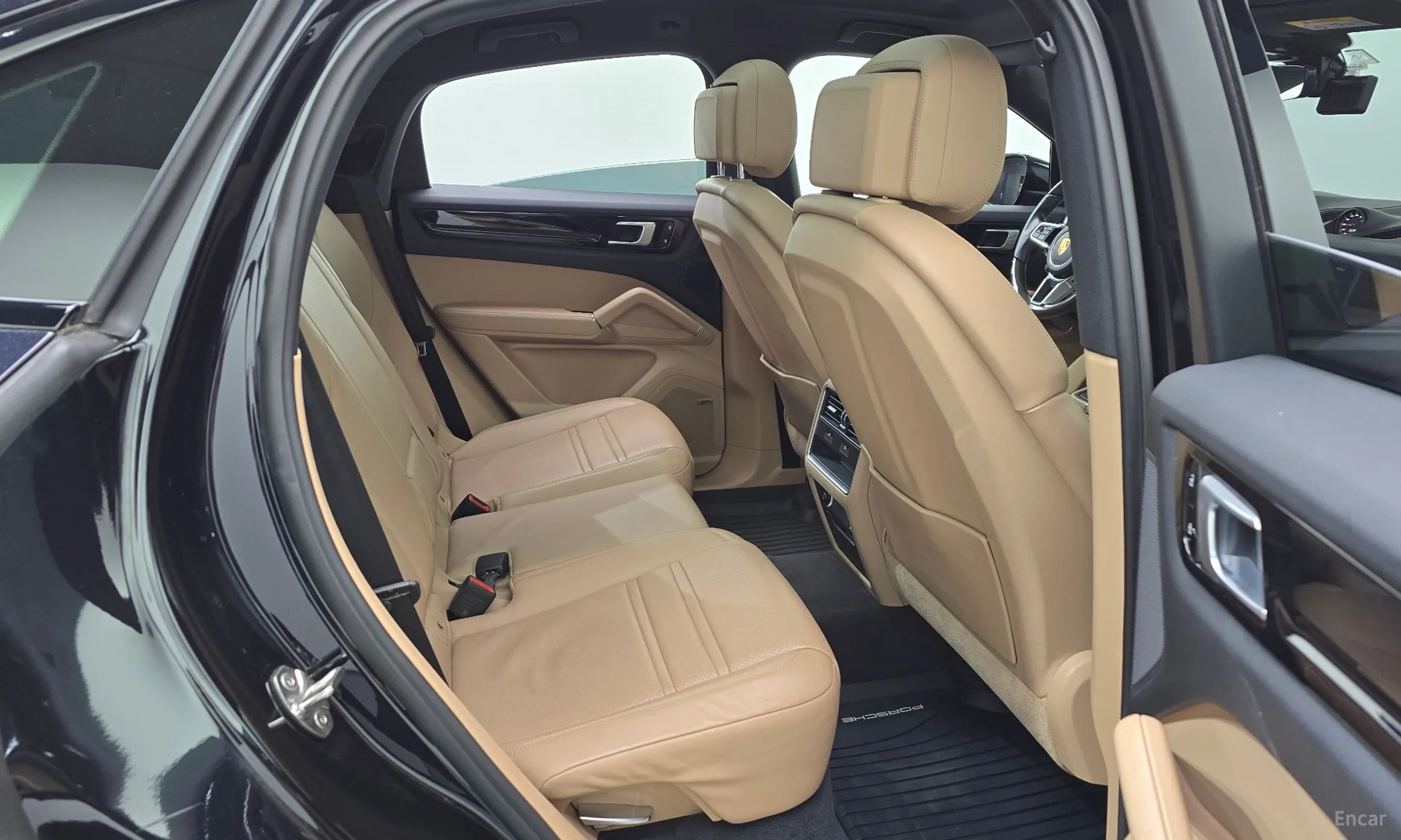 Porsche Cayenne (PO536) превью 20