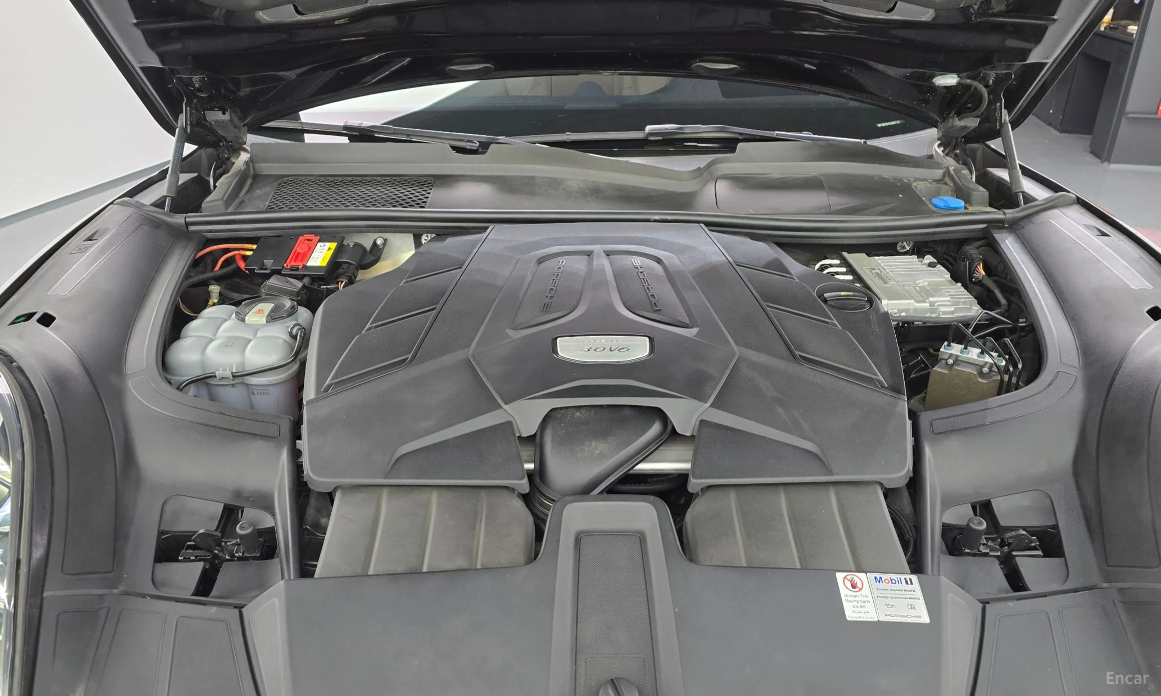 Porsche Cayenne (PO536) превью 6