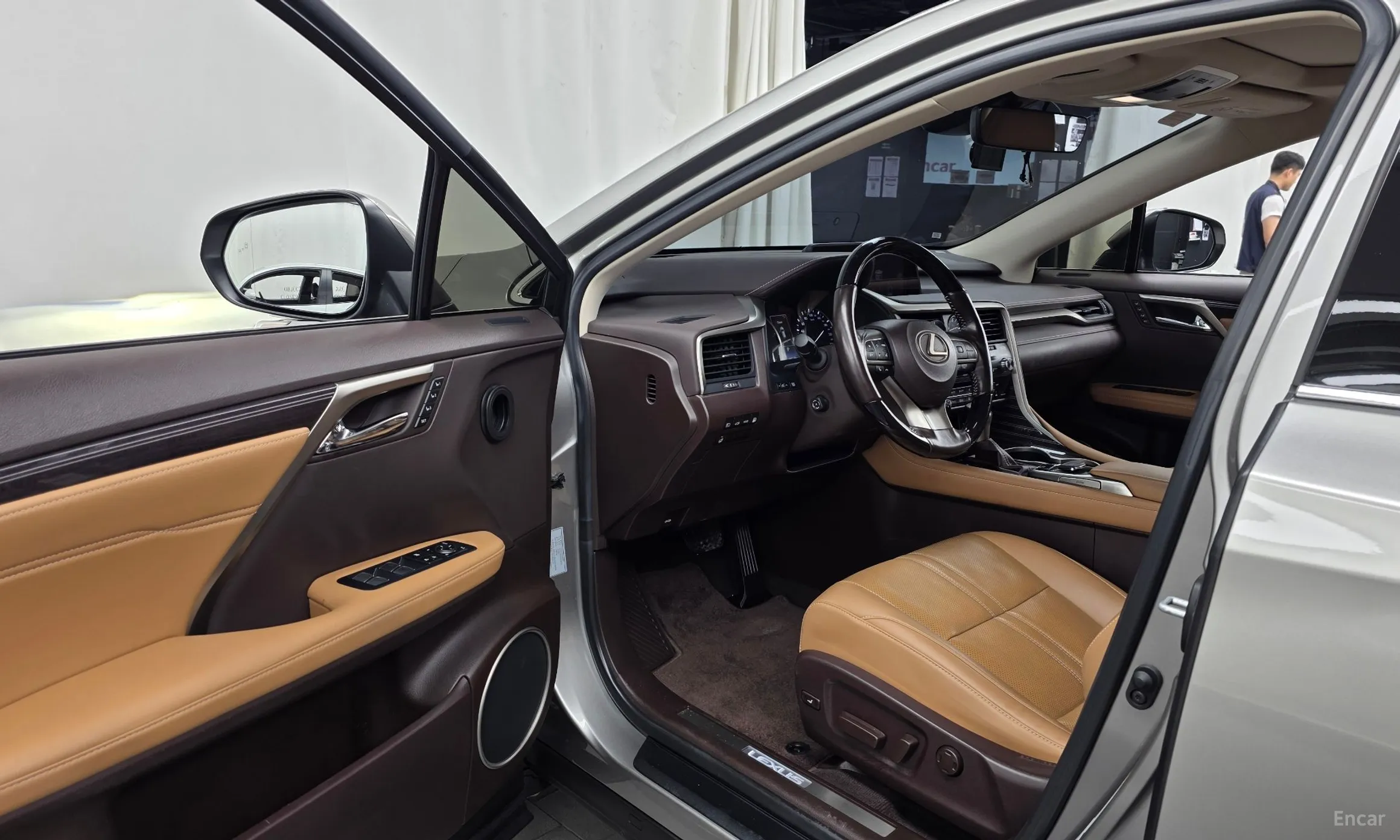 Lexus RX450h Gen 4 превью 10