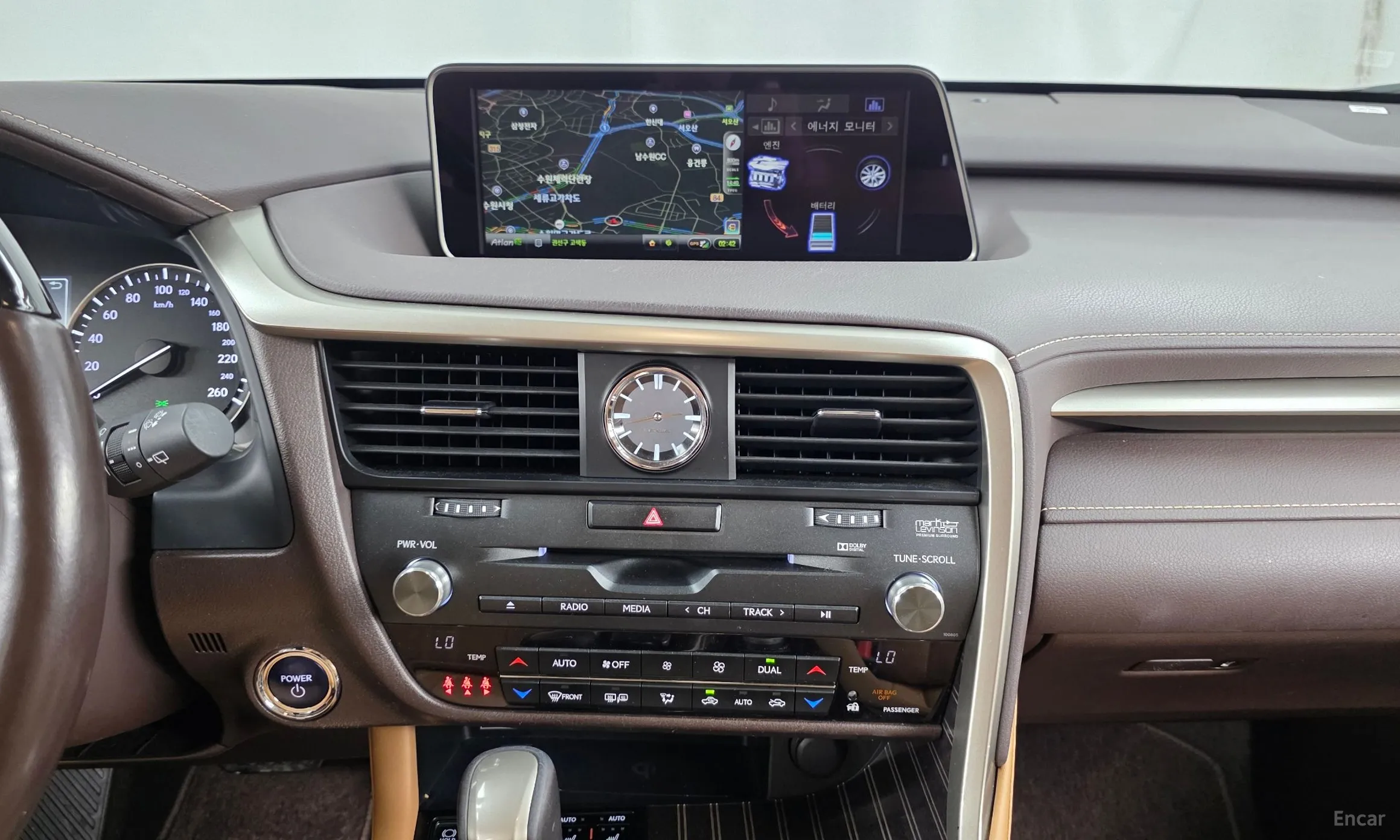 Lexus RX450h Gen 4 превью 14