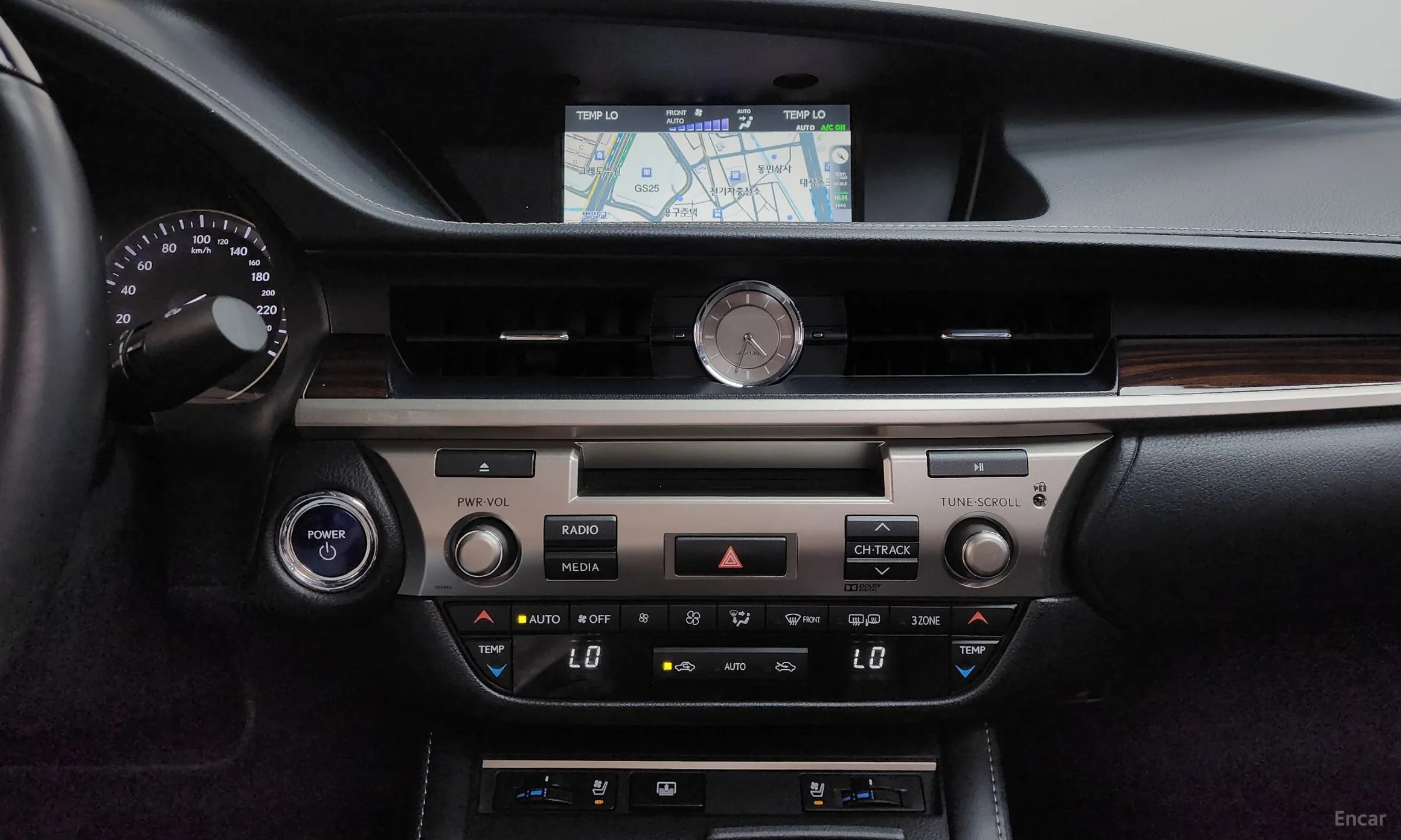 Lexus New ES300h превью 13