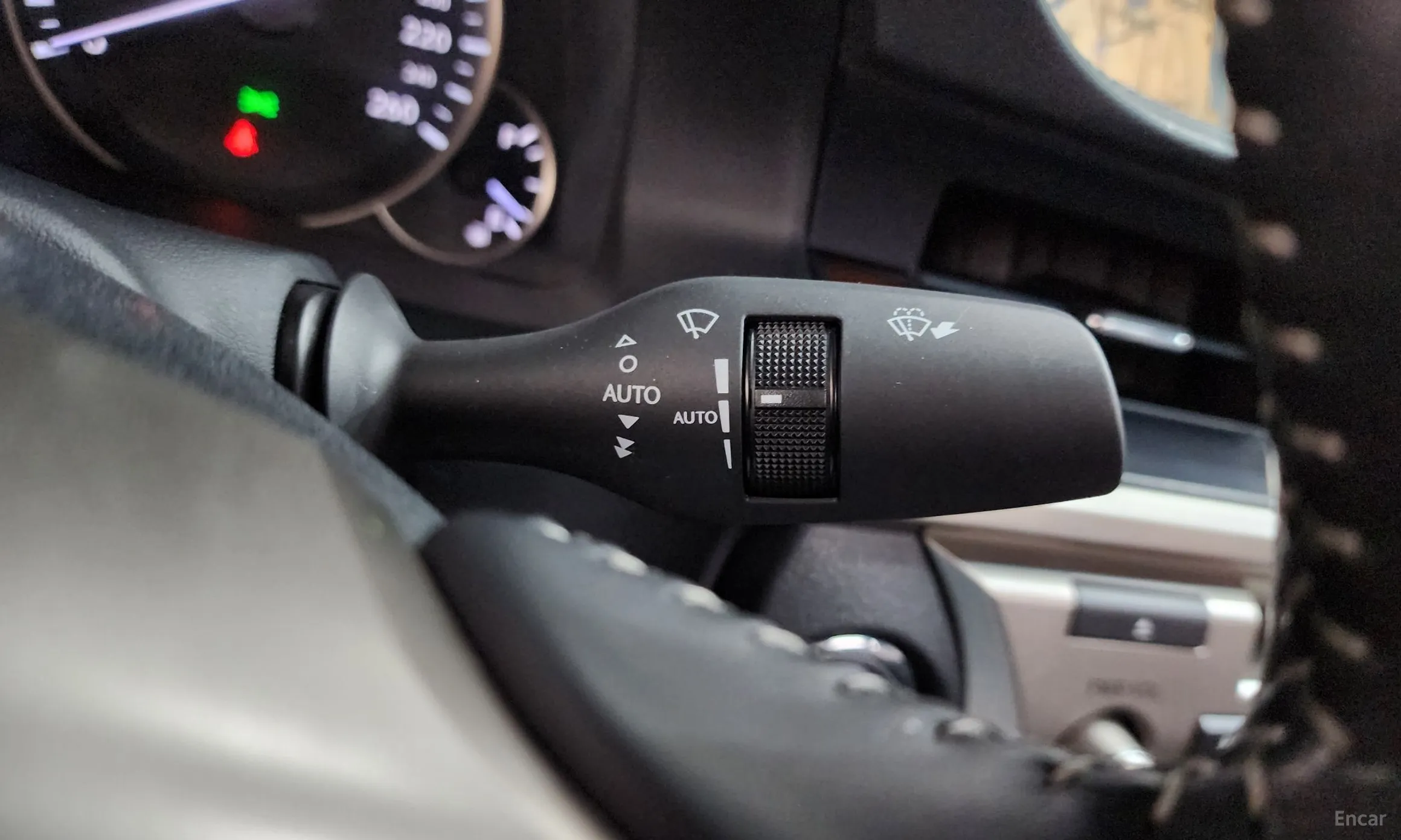 Lexus New ES300h превью 16