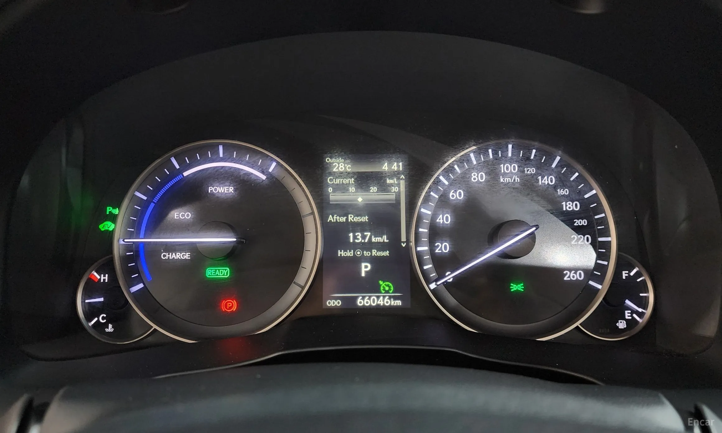 Lexus New ES300h превью 8