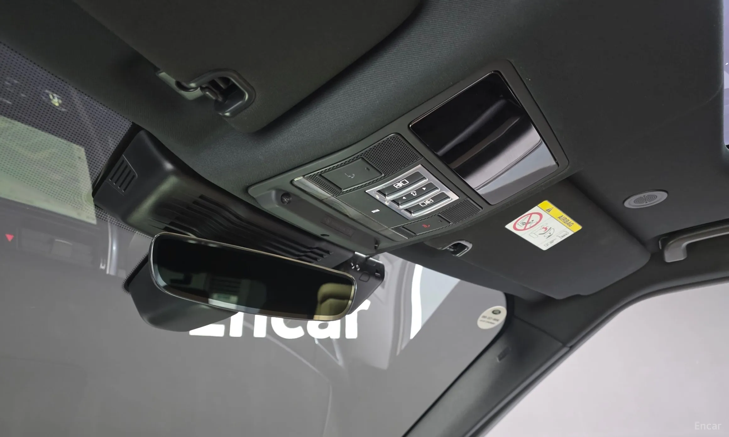 Land Rover Discovery 5 превью 16