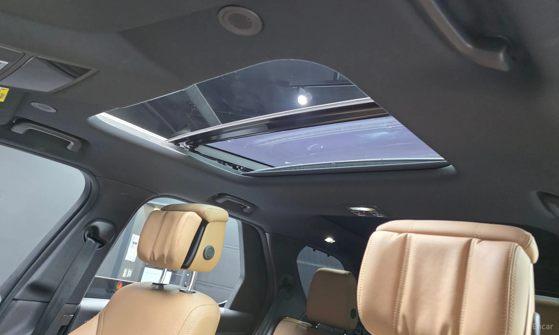 Land Rover Discovery 5 превью 17